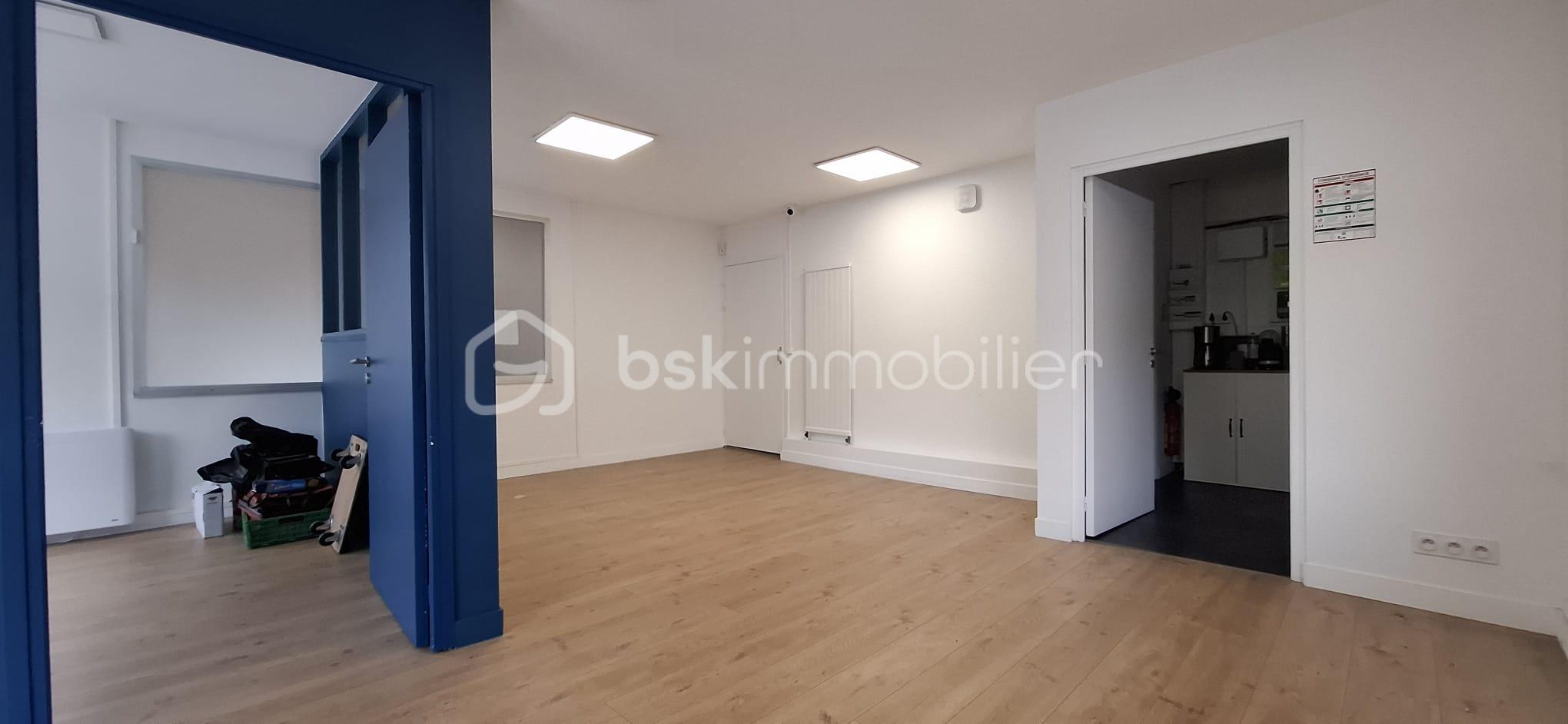 Local commercial de 66 m² - 4239cb16-7d6c-42fc-8e2e-a5fc8595e575.jpg