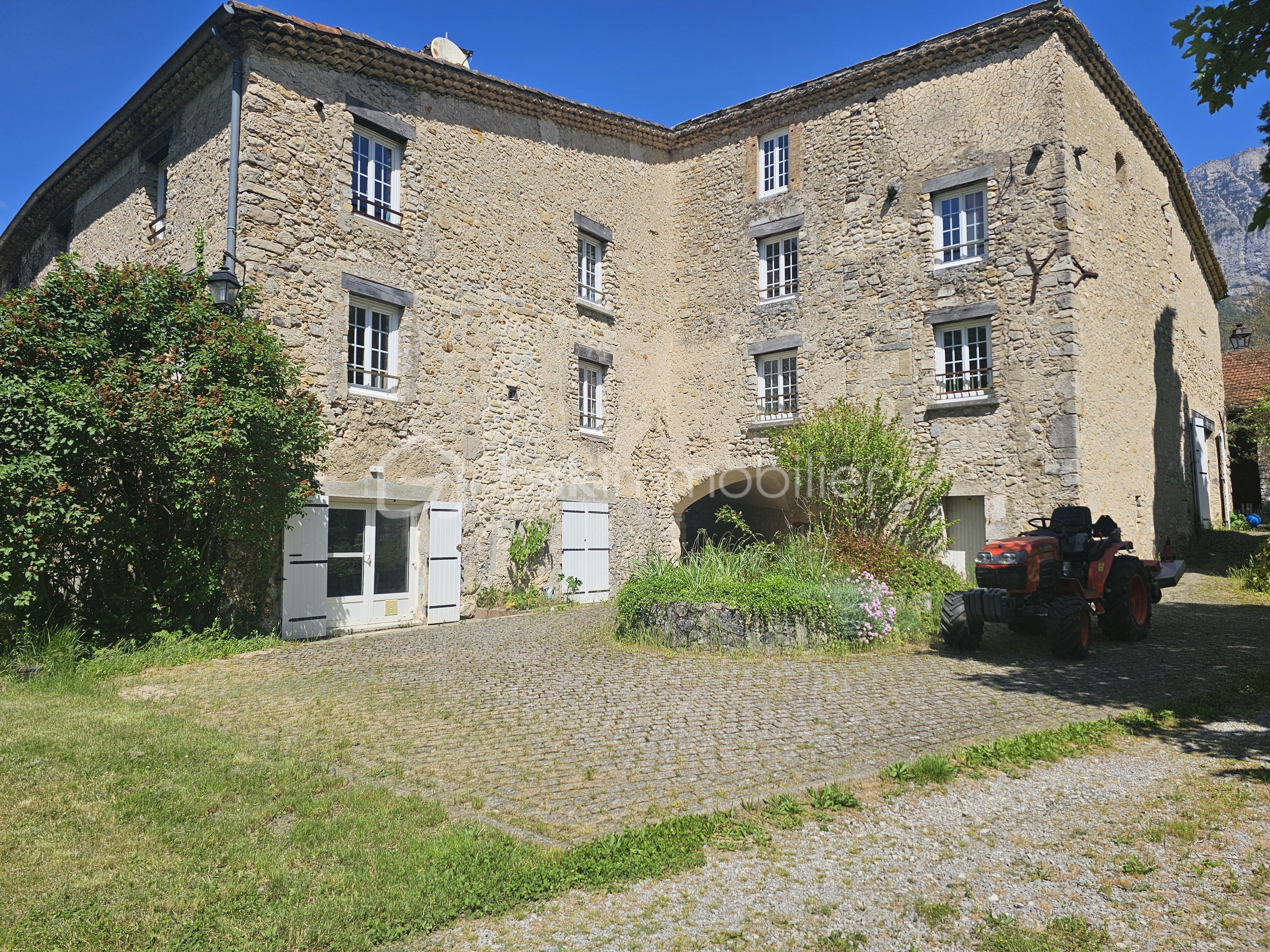 Bastide de 700 m² - 2699.jpg