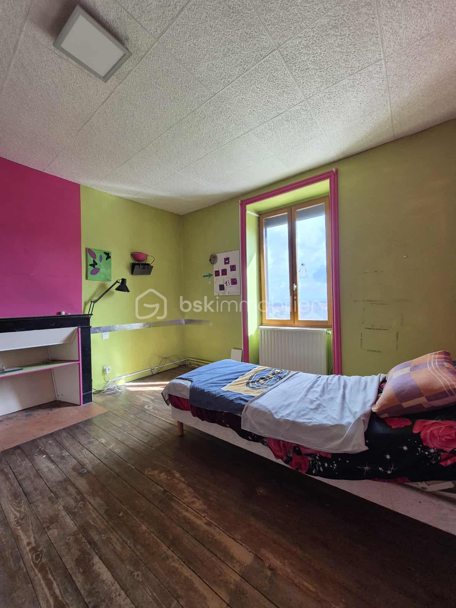 Maison de village de 231 m² - efab4d14-b50f-4991-b02f-a6f2234af853.jpg