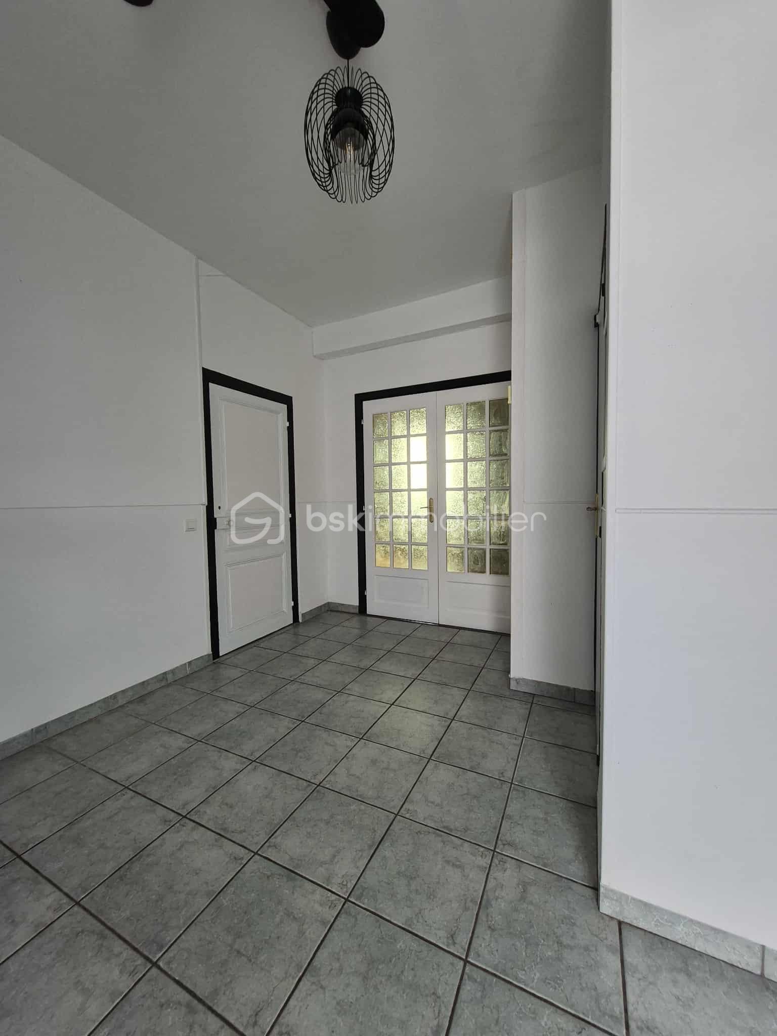 Maison de village de 231 m² - ed09887a-a3e7-4a05-b2aa-edff52933910.jpg