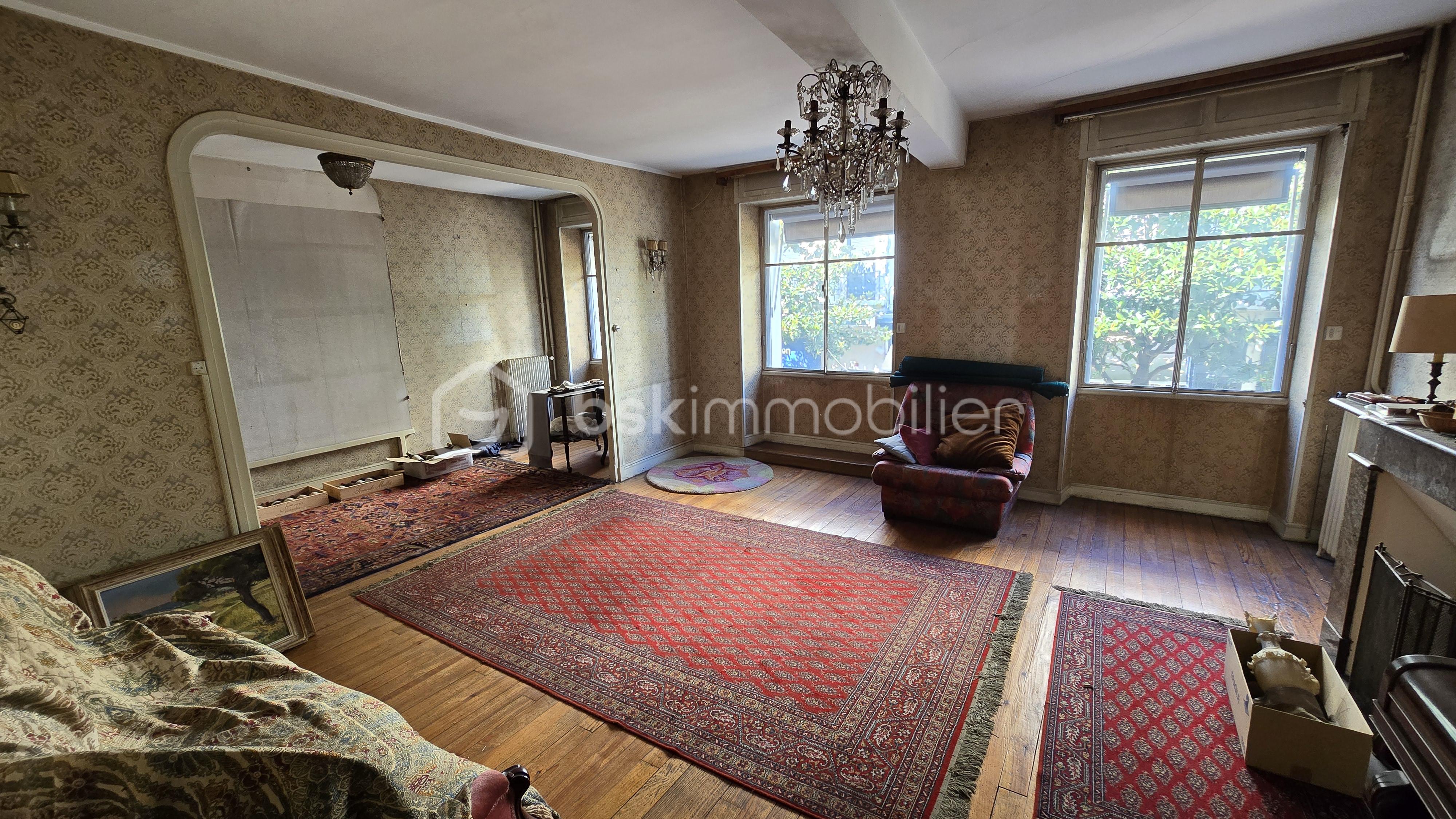 Immeuble mixte de 705 m² - 20250805_164233.jpg