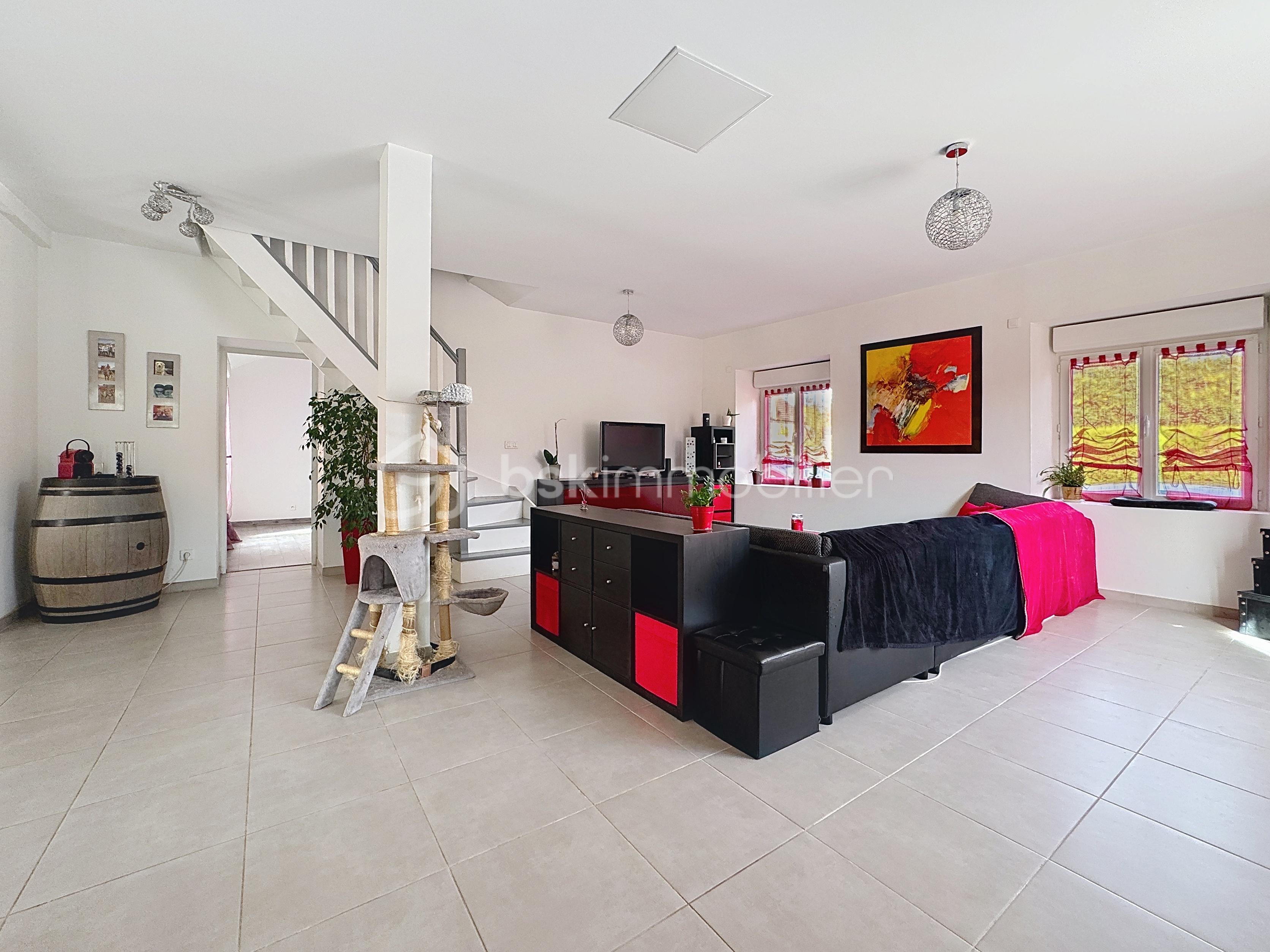 Maison ancienne de 145 m² - salon 1.jpg
