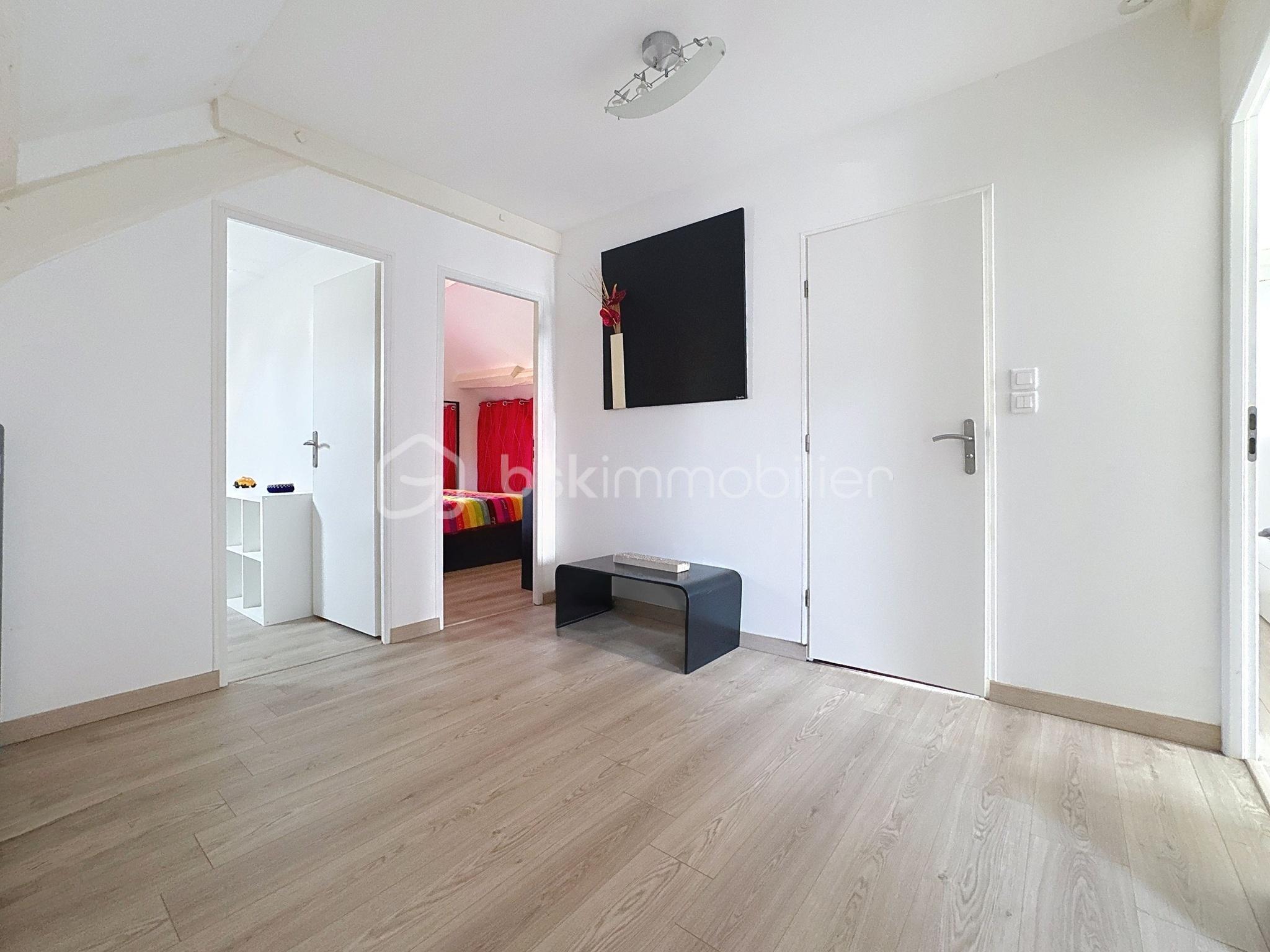 Maison ancienne de 145 m² - palier .jpg