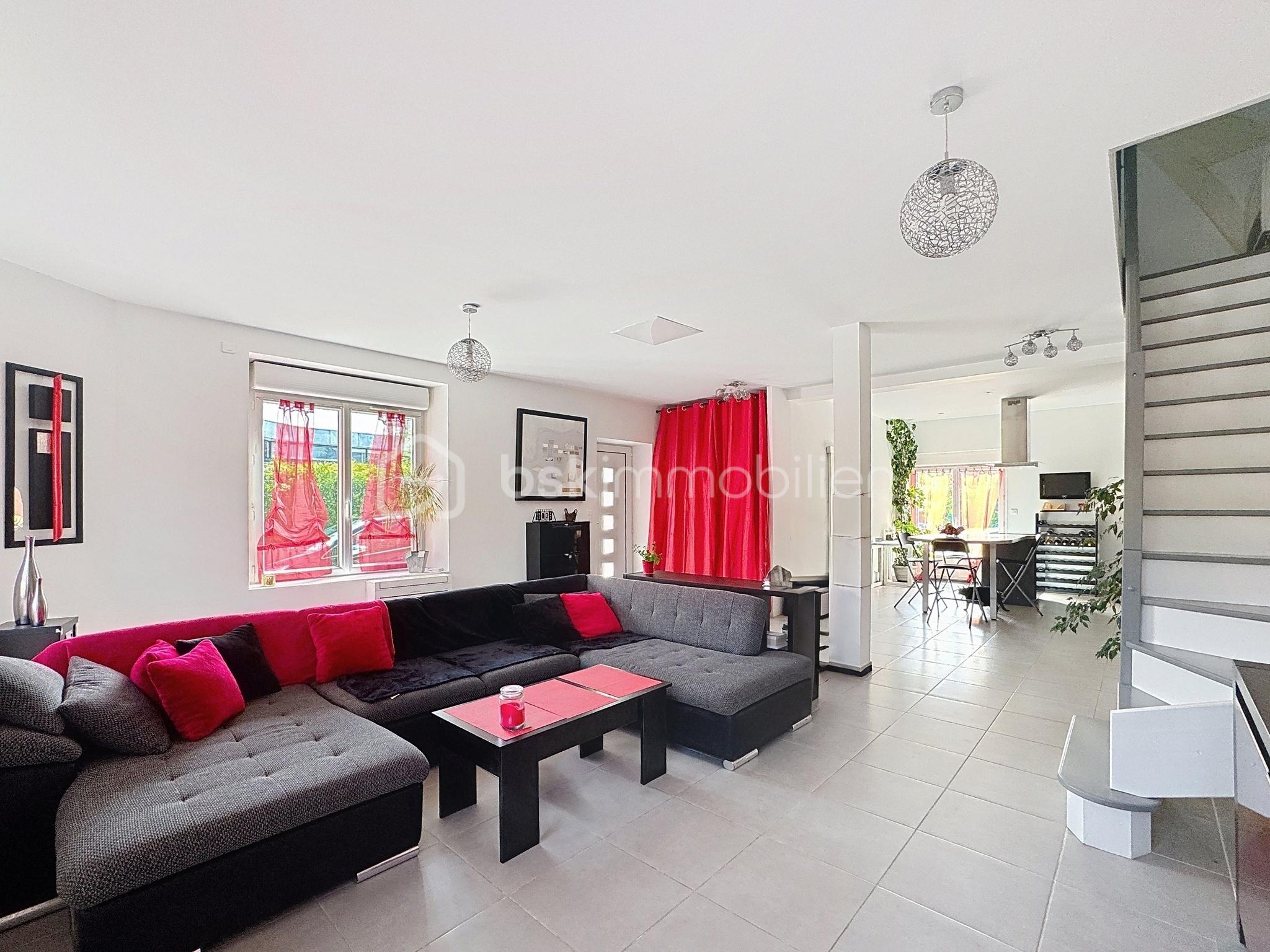 Maison ancienne de 145 m² - Salon 3.jpg