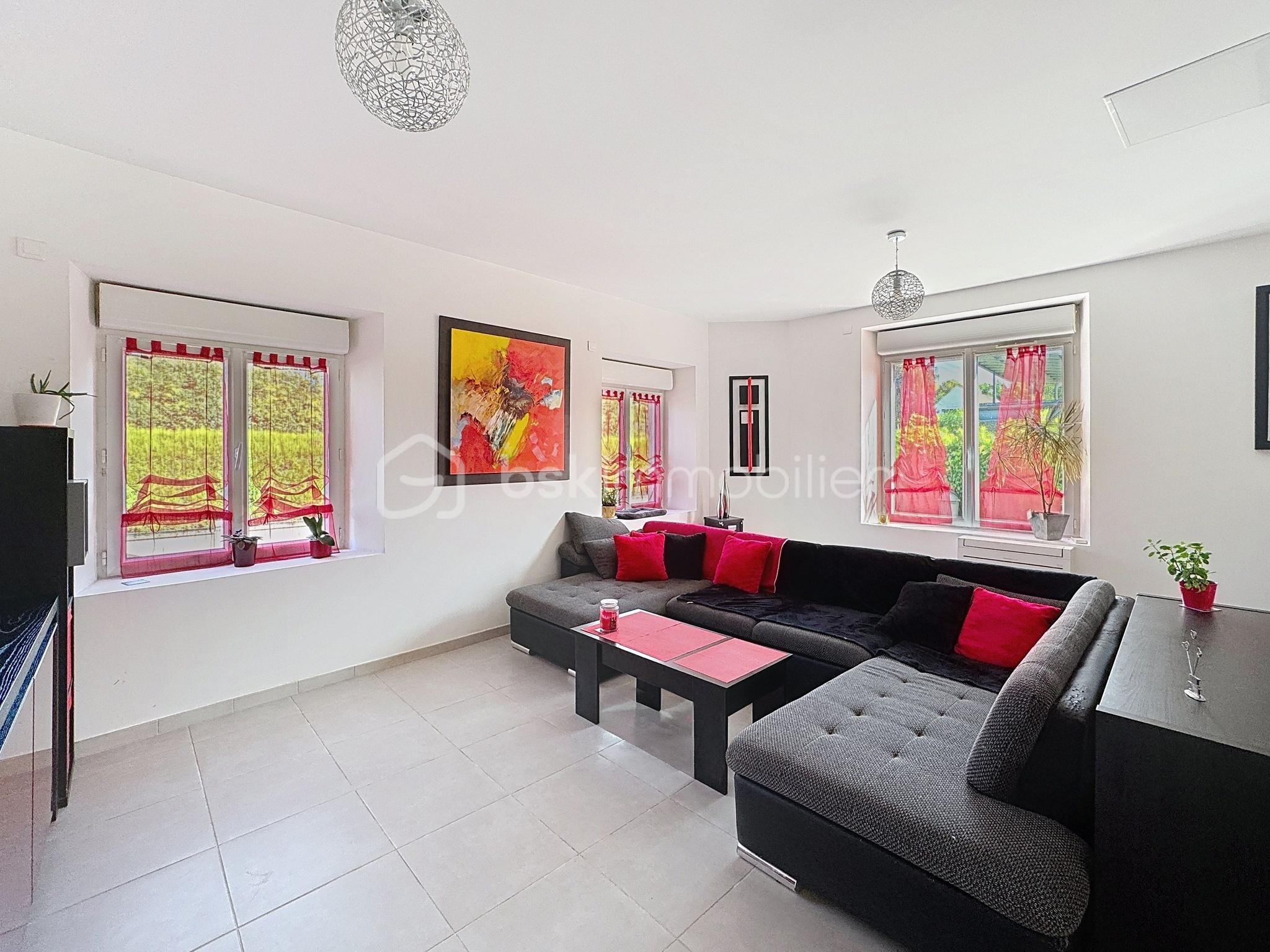 Maison ancienne de 145 m² - Salon 4.jpg