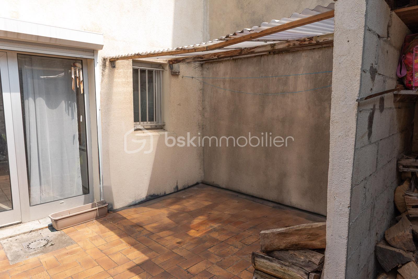 Maison de 105,91 m² - Extérieur-Vue 1.JPG