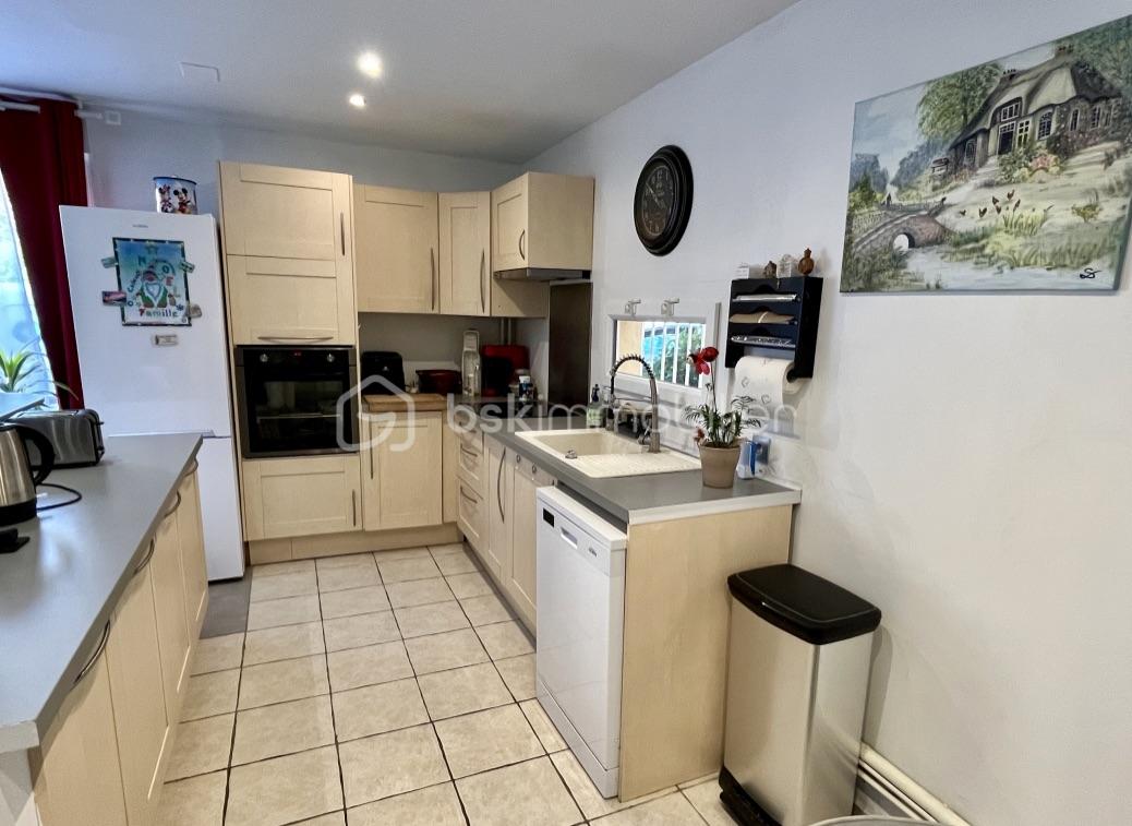 Appartement de 89 m² - jaT+uY2IRGSXX5ZxkPzenw_thumb_2ab0.jpg