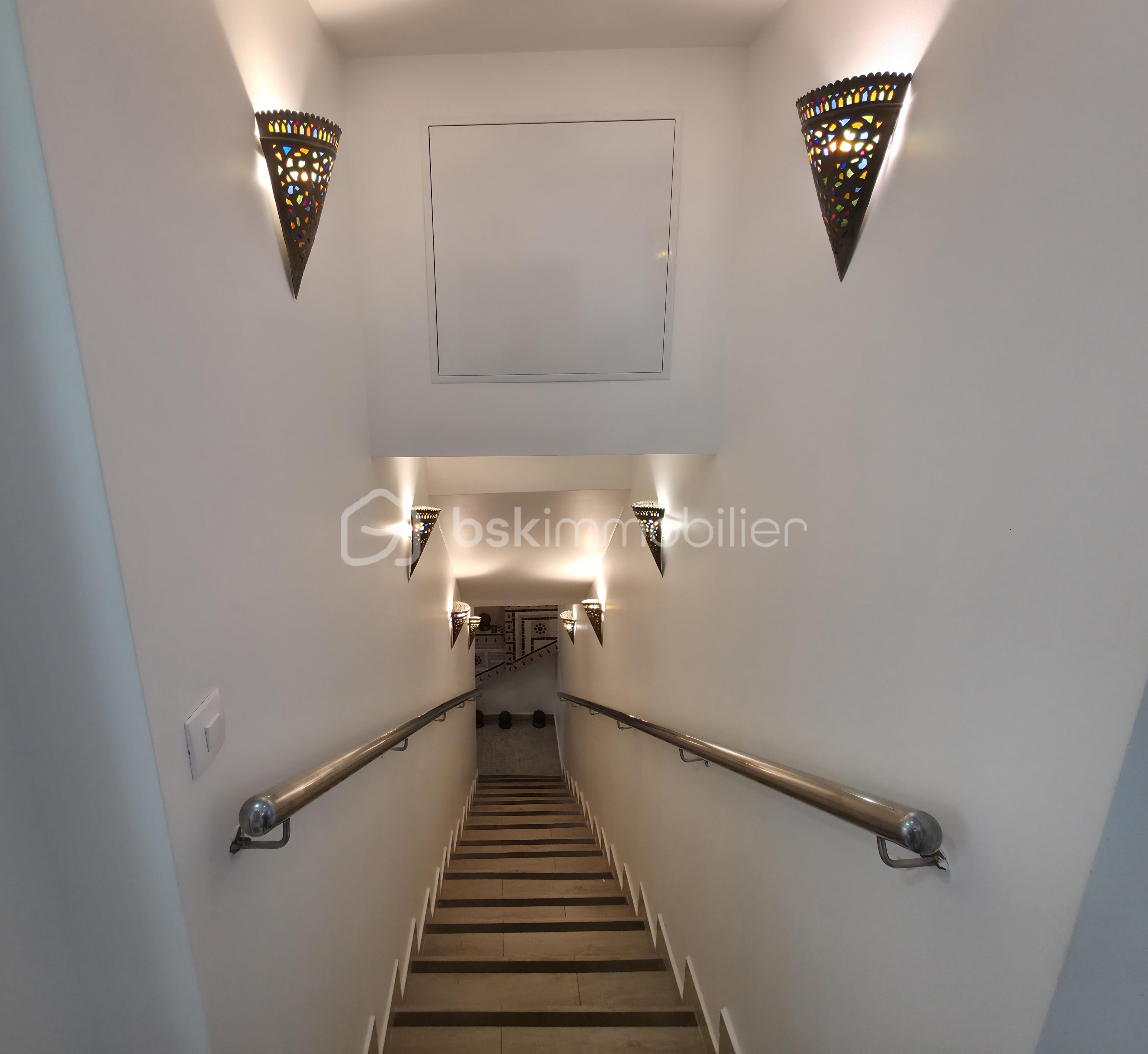 Local d'activités de 90 m² - 20251229_191830.jpg