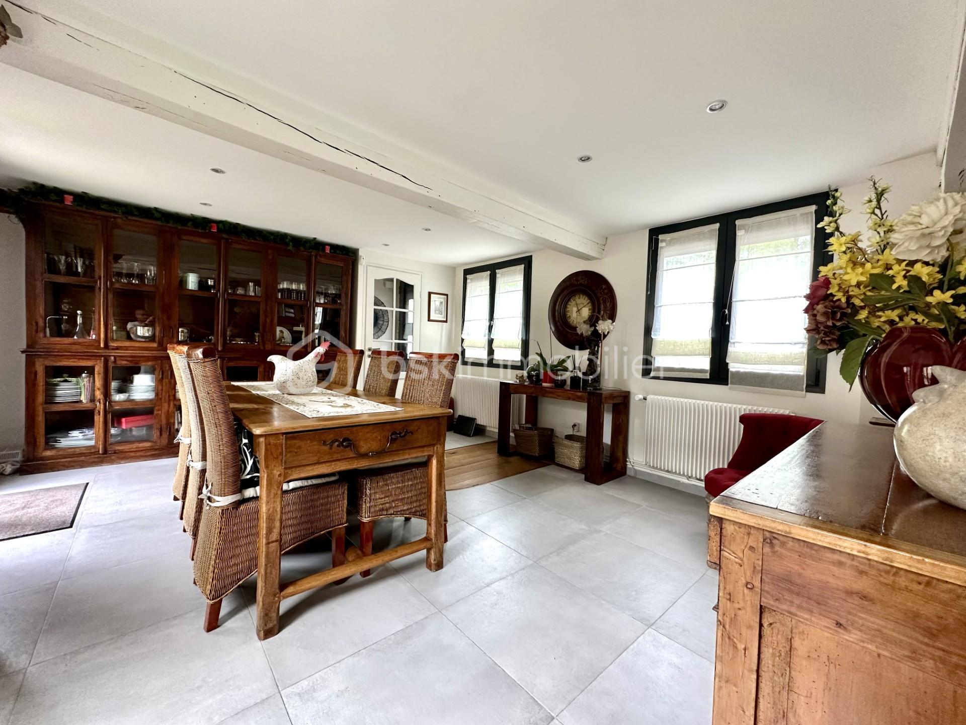 Maison d hote de 140 m² - salle a manger.jpg