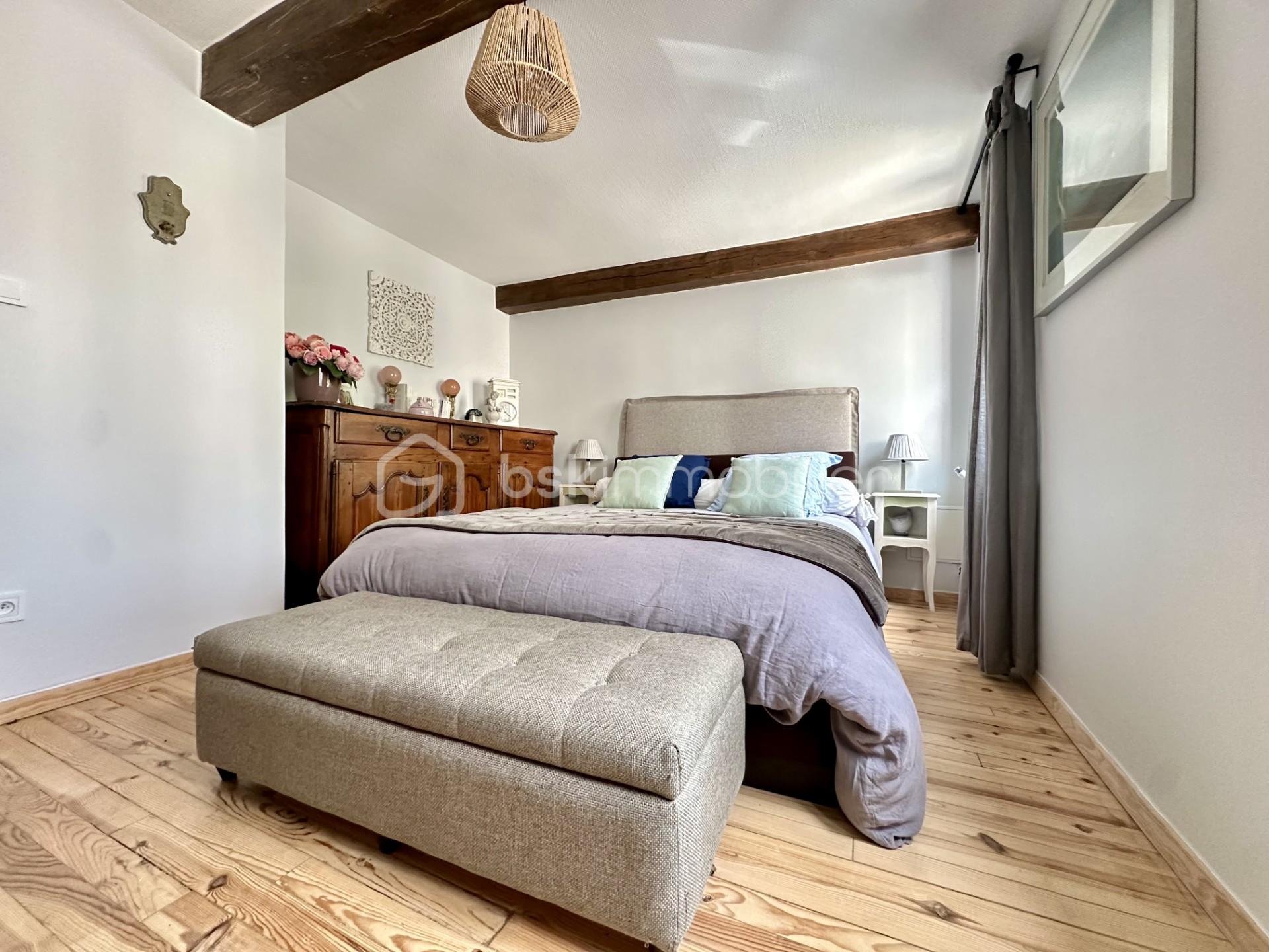 Maison d hote de 140 m² - CHAMBRE 2 CAMON.jpg