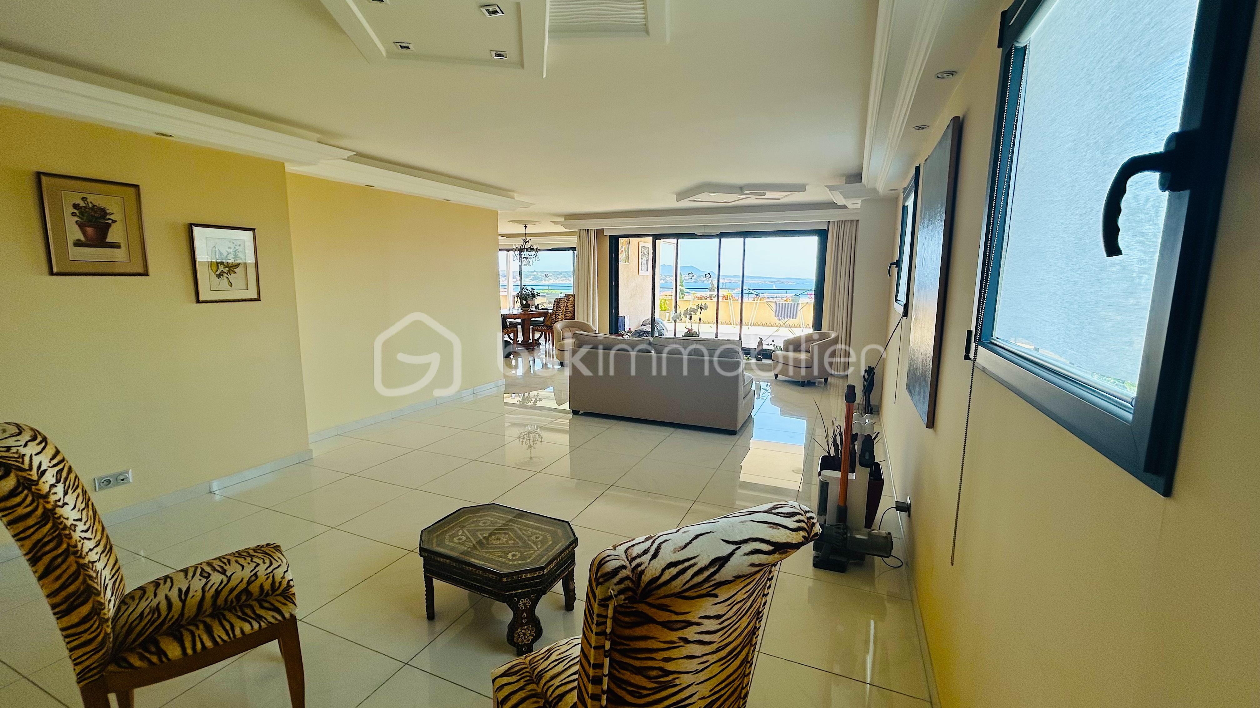 Appartement de 161 m² - Toute la pièce Vue Mer.jpg