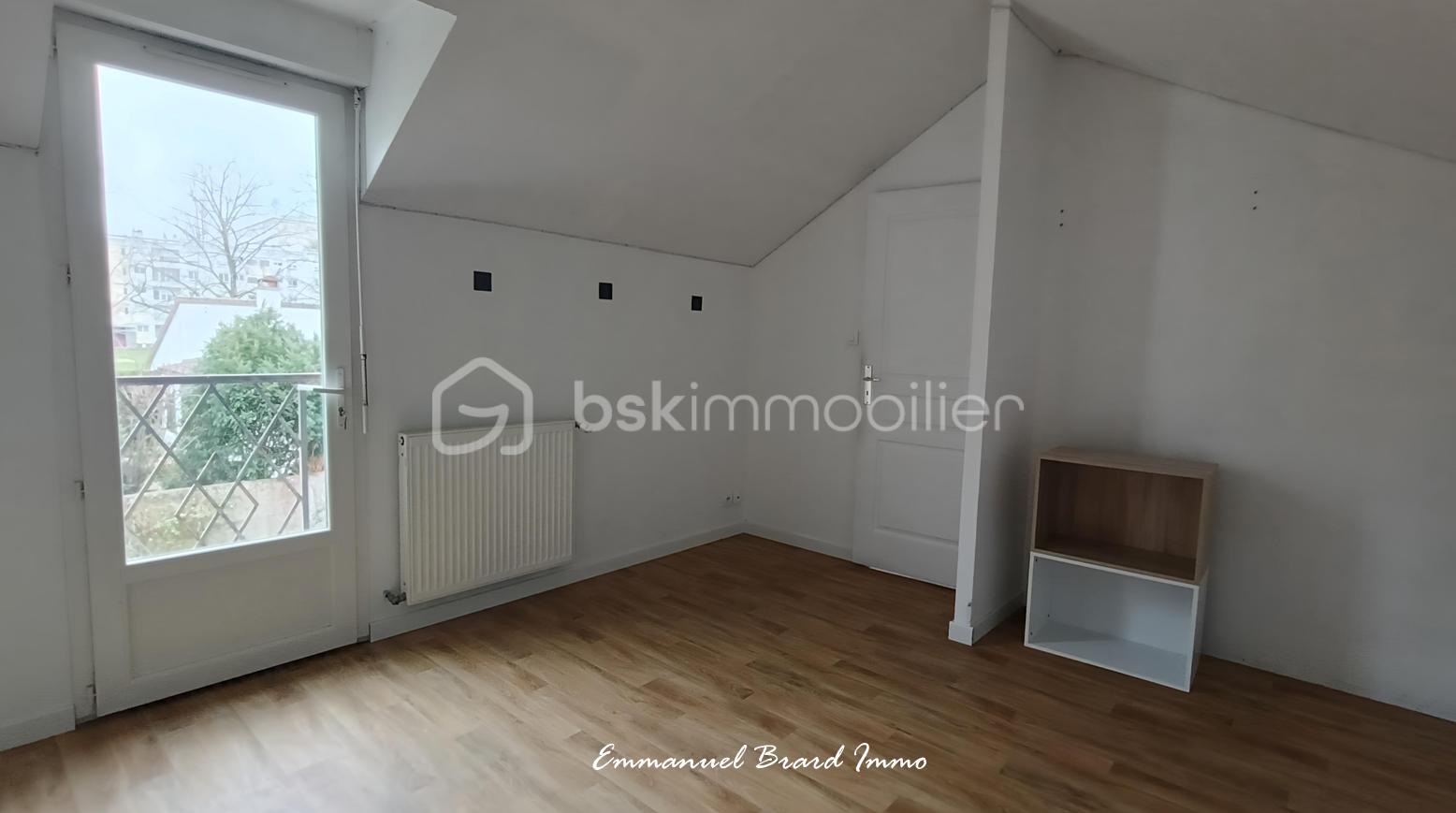 Maison traditionnelle de 128 m² - 4.png