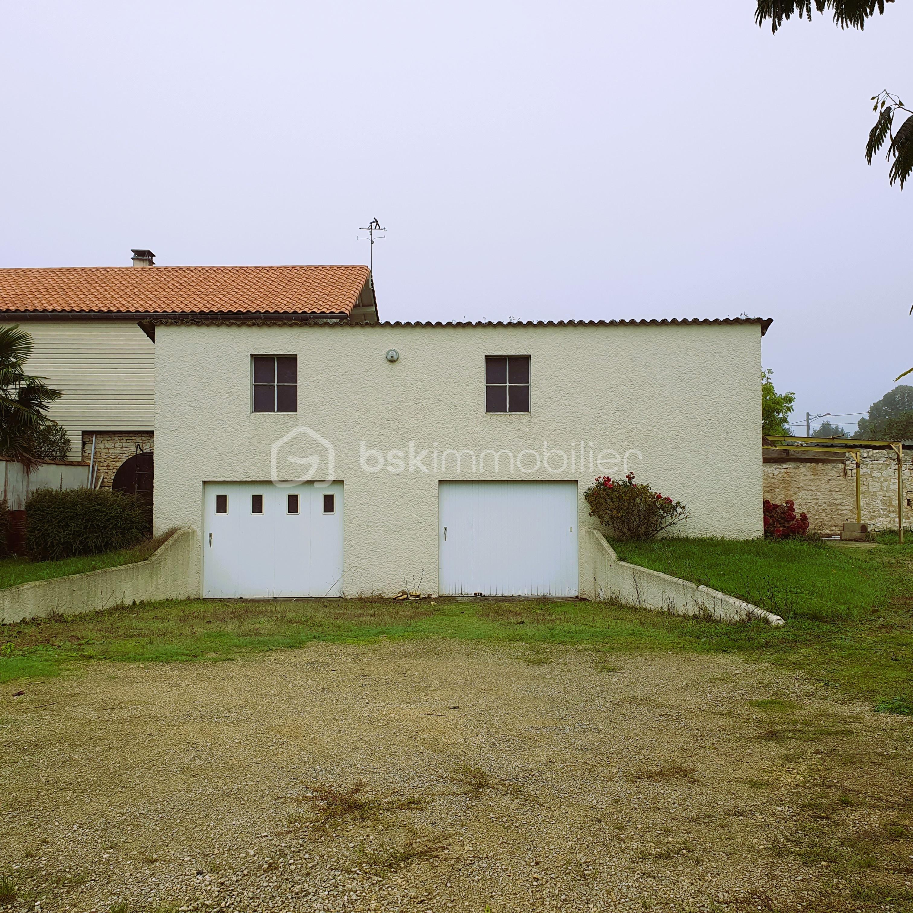 garage facade 1.jpg