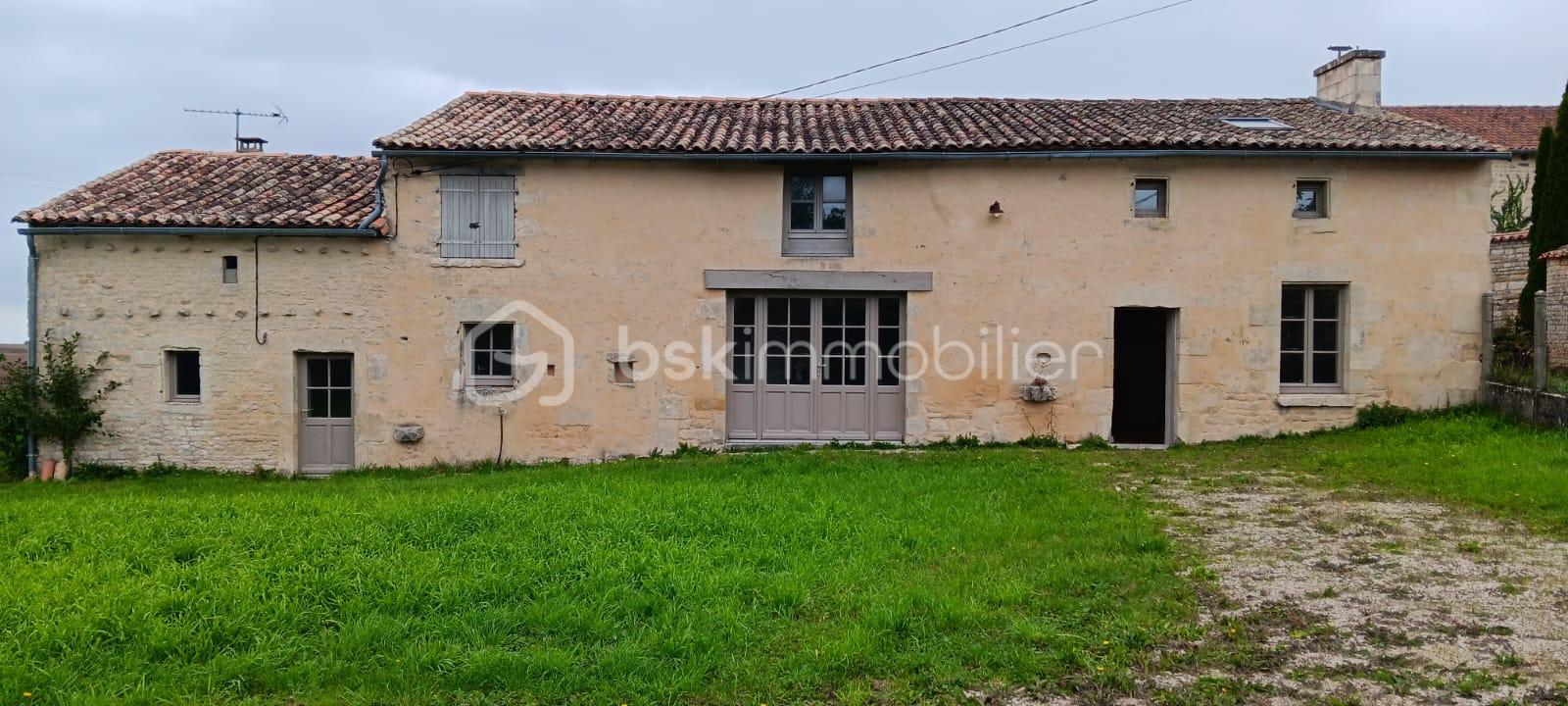 Maison en pierre de 113 m²