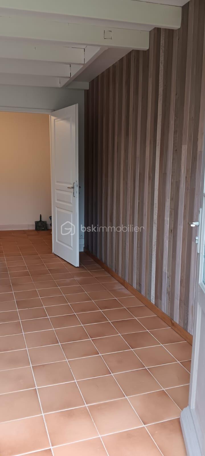 Maison en pierre de 113 m² - IMG-20251005-WA0014.jpg