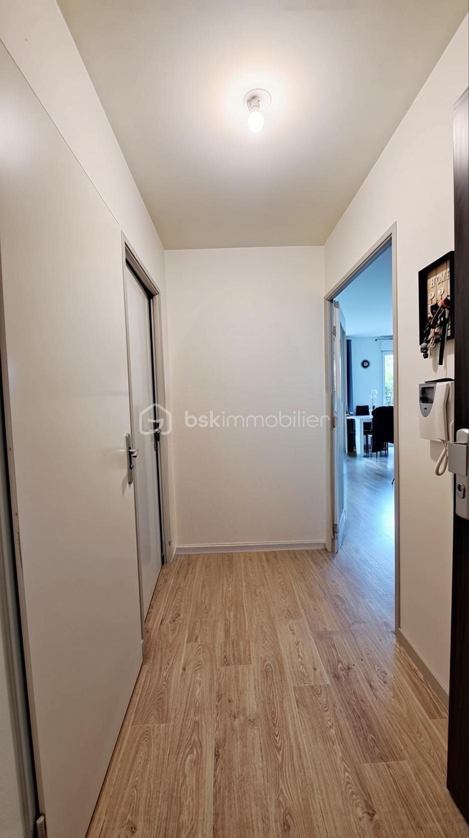 Appartement de 63 m² - 21cb6e064763f07-1.jpg