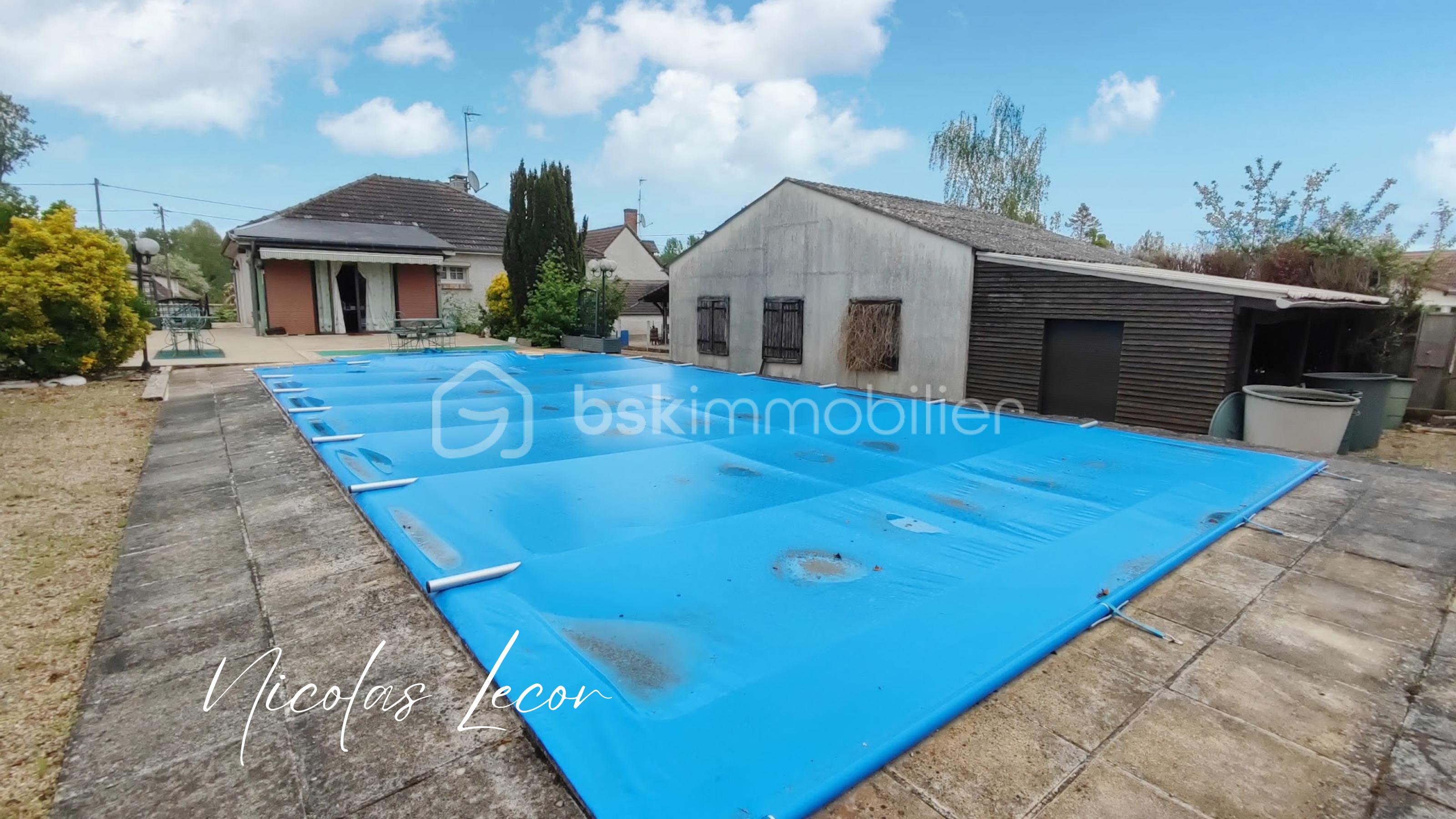Maison 7 pièces 140 m² · à Foëcy · 140 m² · 159 000 €