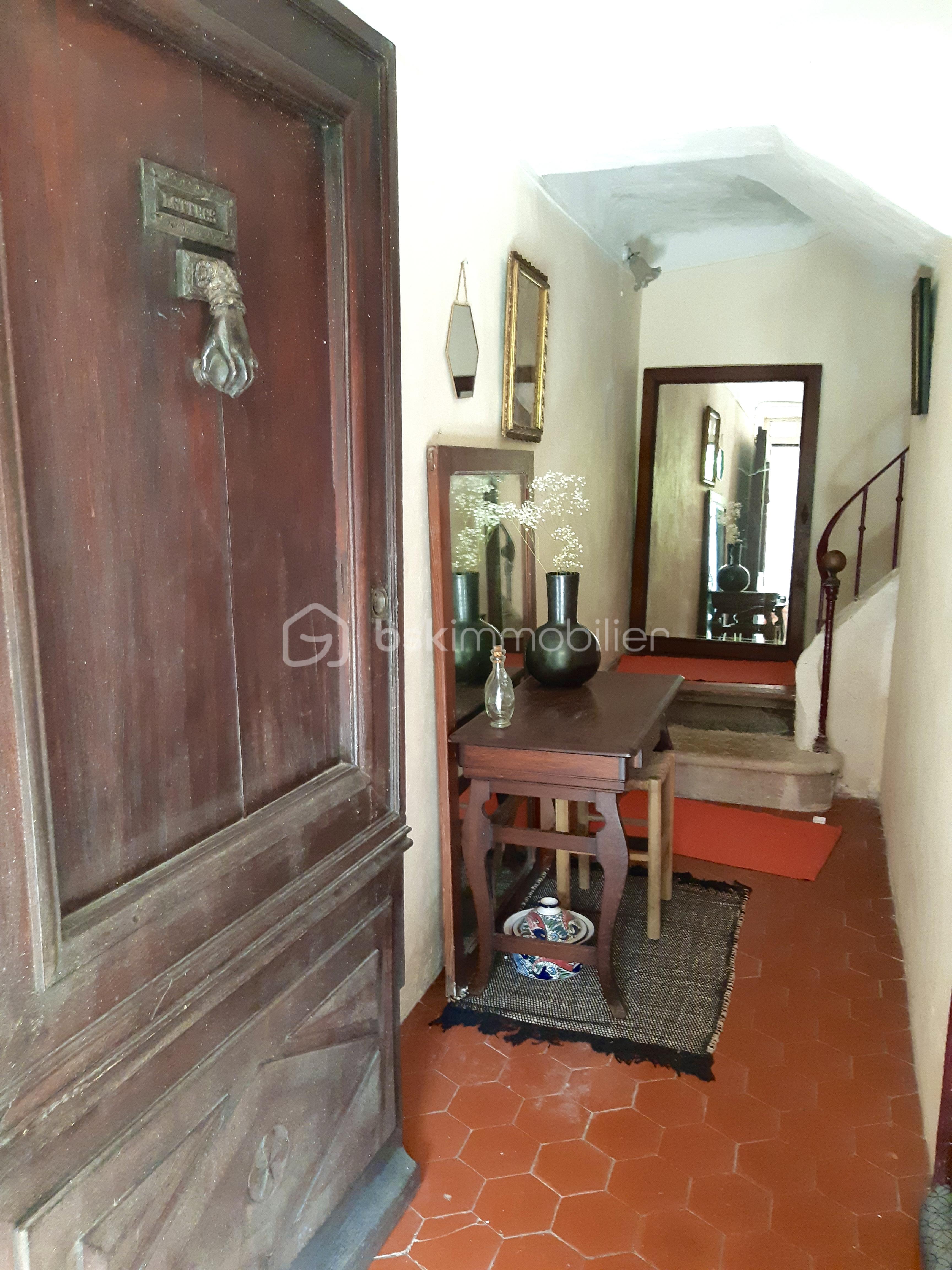 Maison de ville de 171,80 m² - entree.jpeg