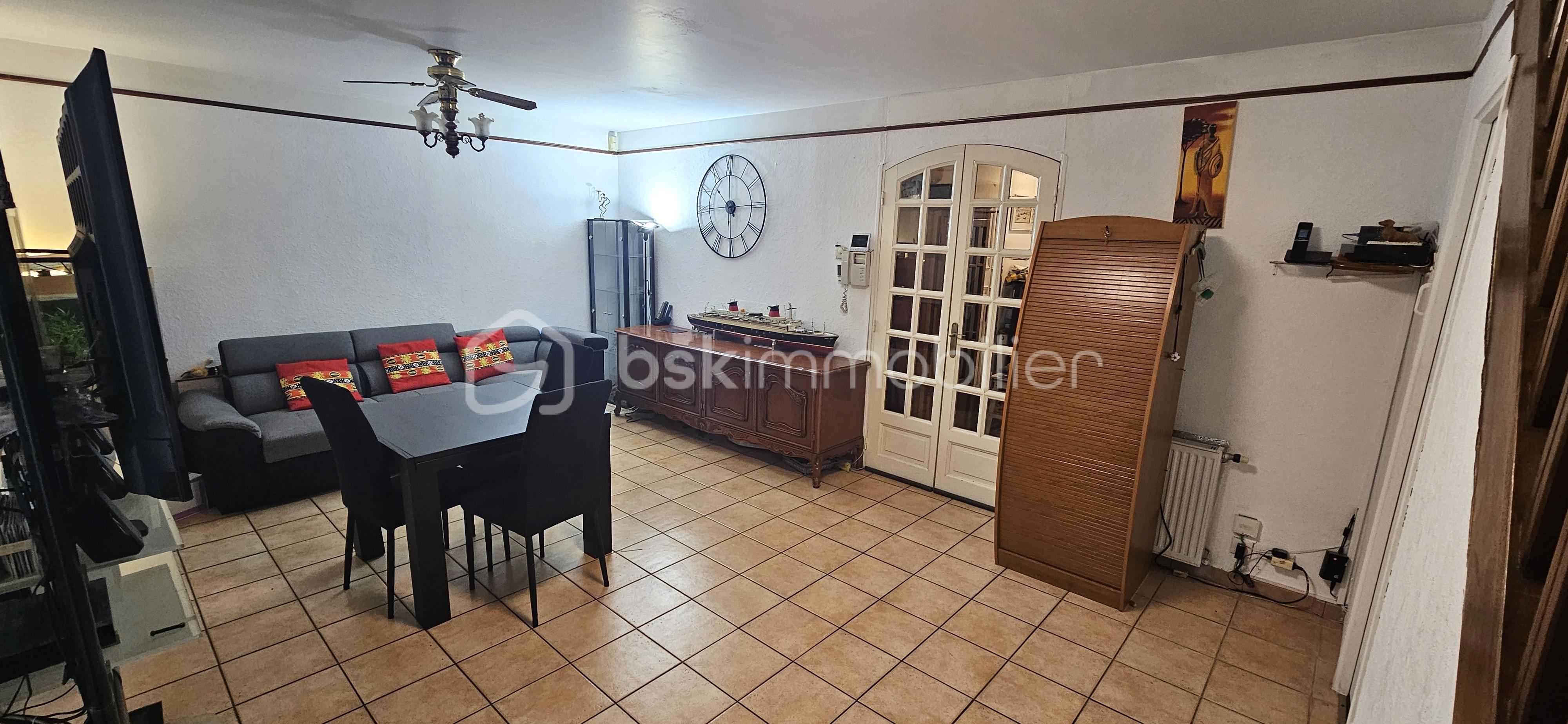 Maison de 100 m² - Salon 1.jpg