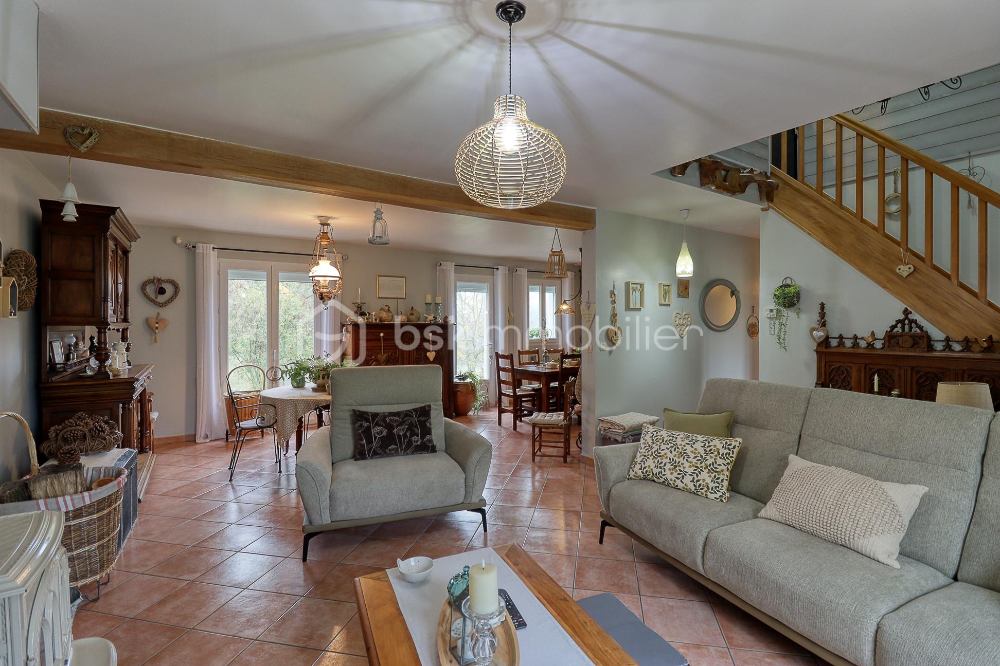 Maison traditionnelle de 193 m² - 5.jpg