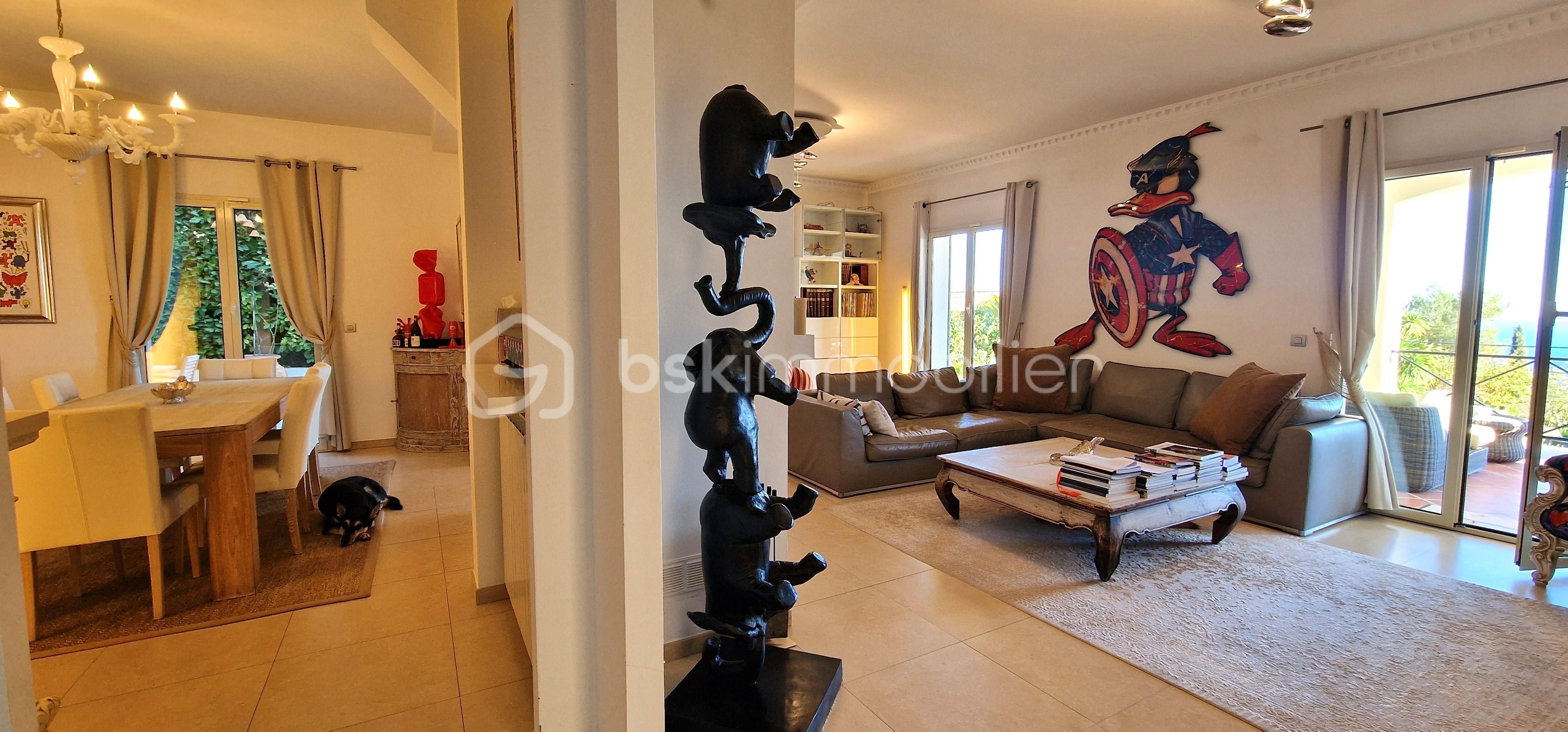 Maison traditionnelle de 241,69 m² - 20251118_151001.jpg