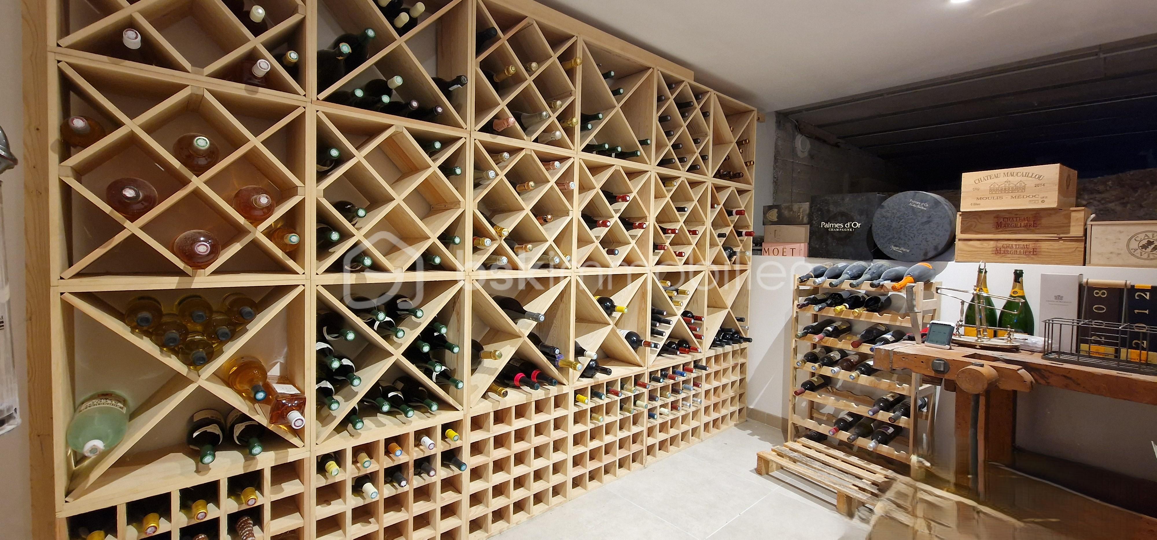 Maison traditionnelle de 241,69 m² - 20251118_152604.jpg