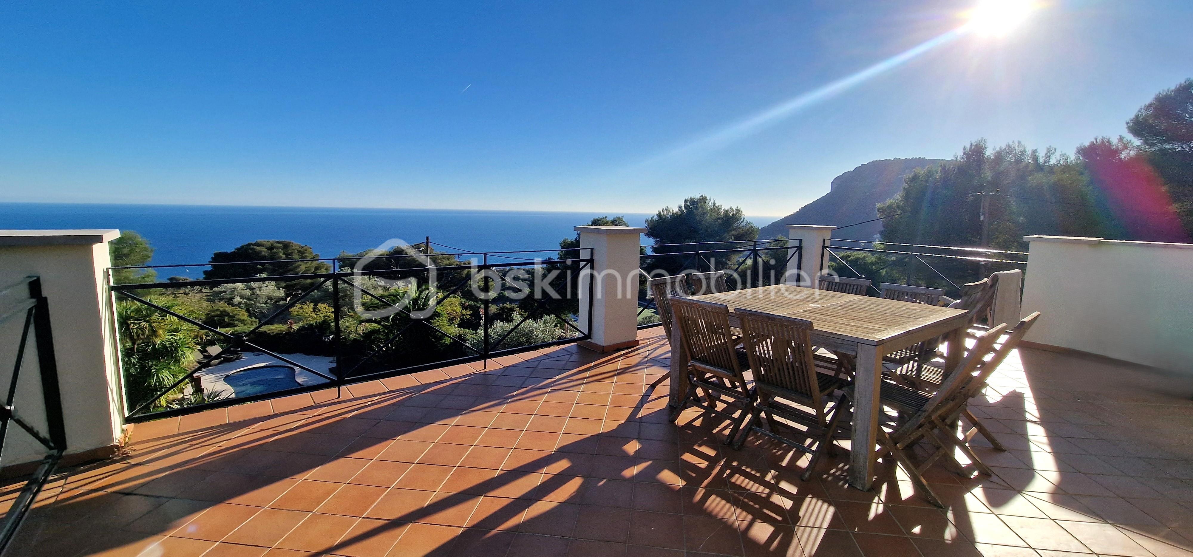 Maison traditionnelle de 241,69 m² - 20251118_145353.jpg