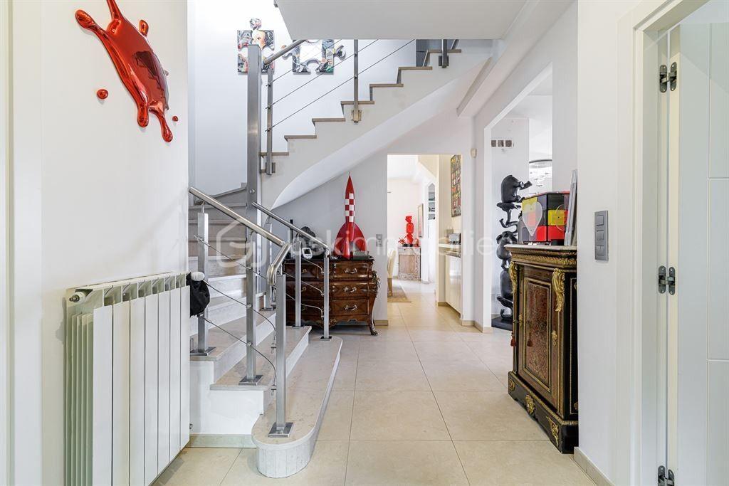 Maison de 241,69 m² - 6.jpg