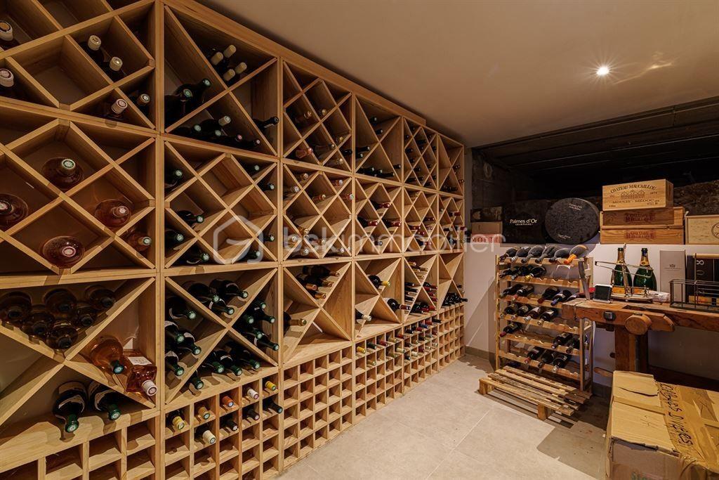 Maison de 241,69 m² - 18.jpg