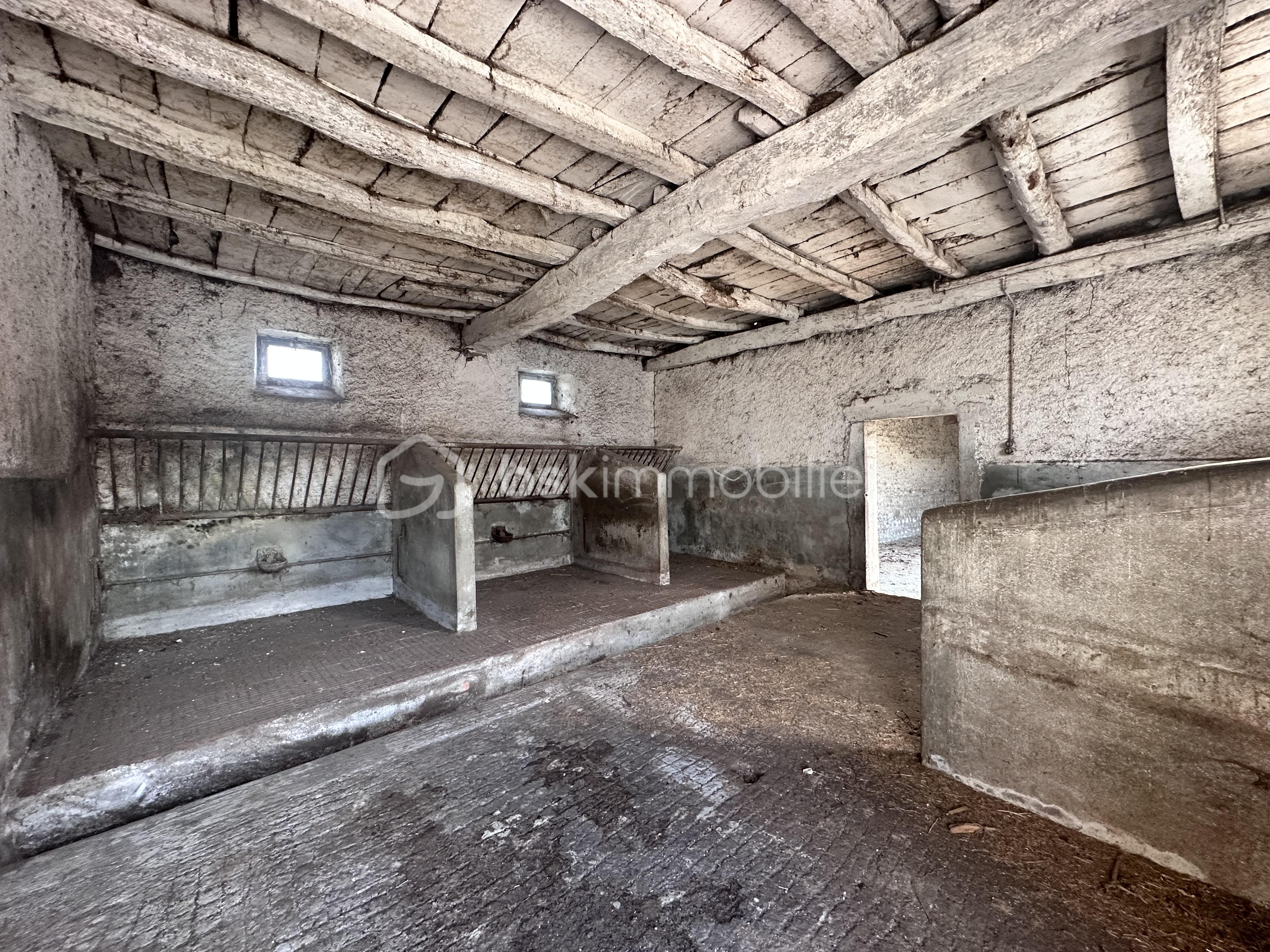 Grange de 140 m² - 4C2EC781-69D2-4514-A8F1-625D599CC270.JPG