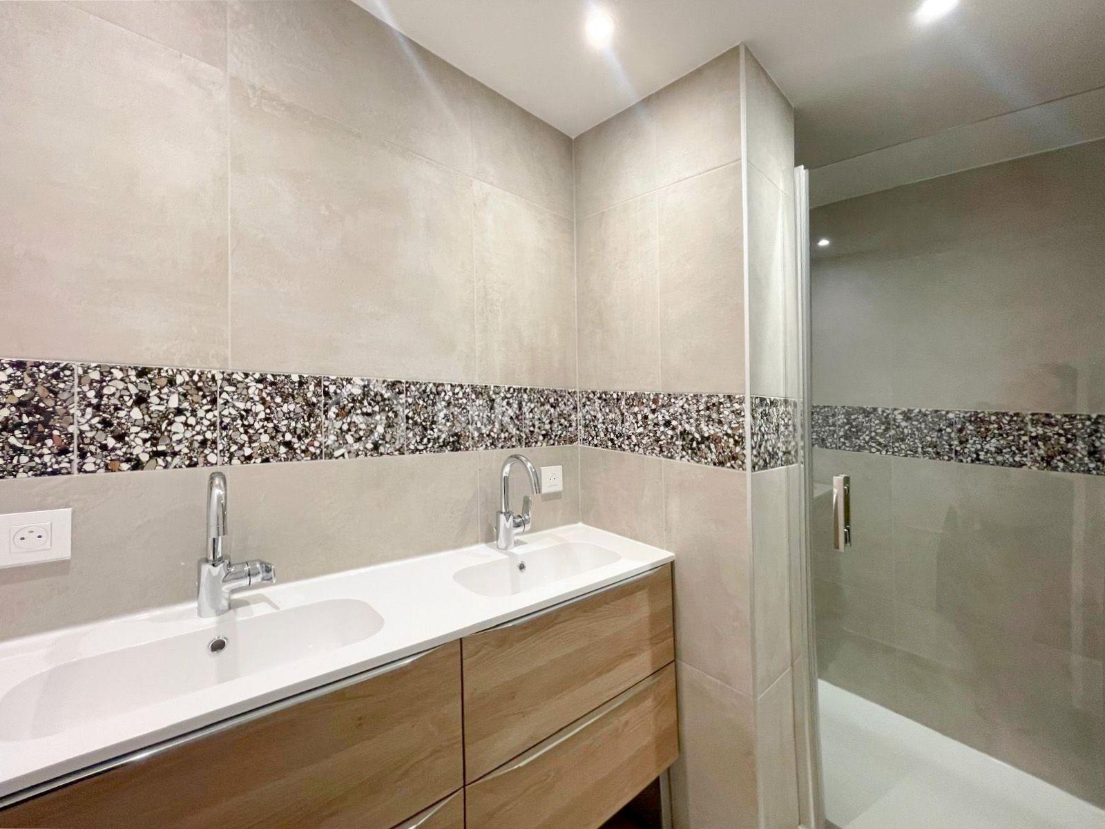 Appartement de 134 m² - a2f875e6-64c2-4ae7-beb1-5aa8c90840de.JPG