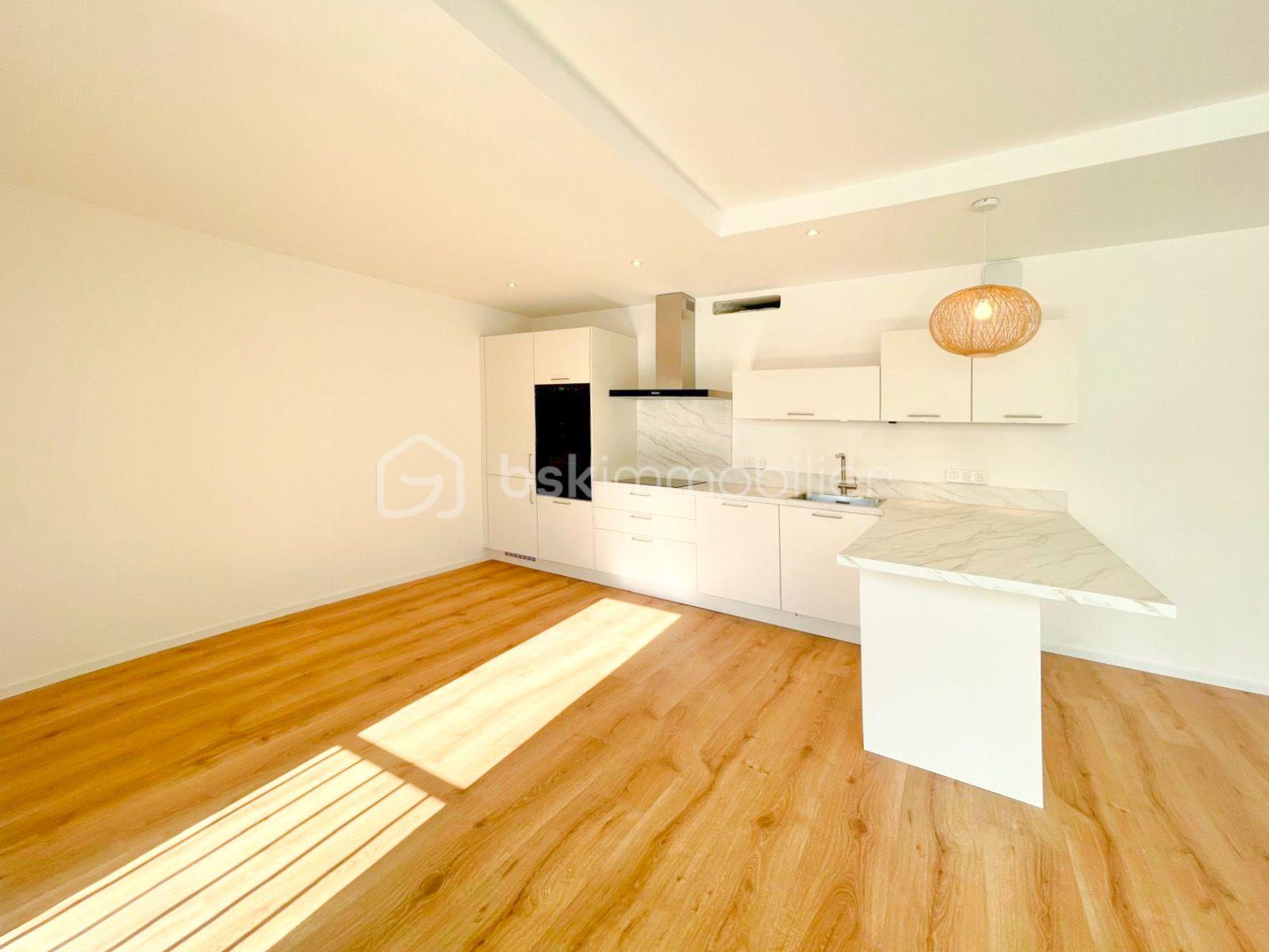 Appartement de 134 m² - e8615c40-0859-479f-851a-539ef304f800.JPG