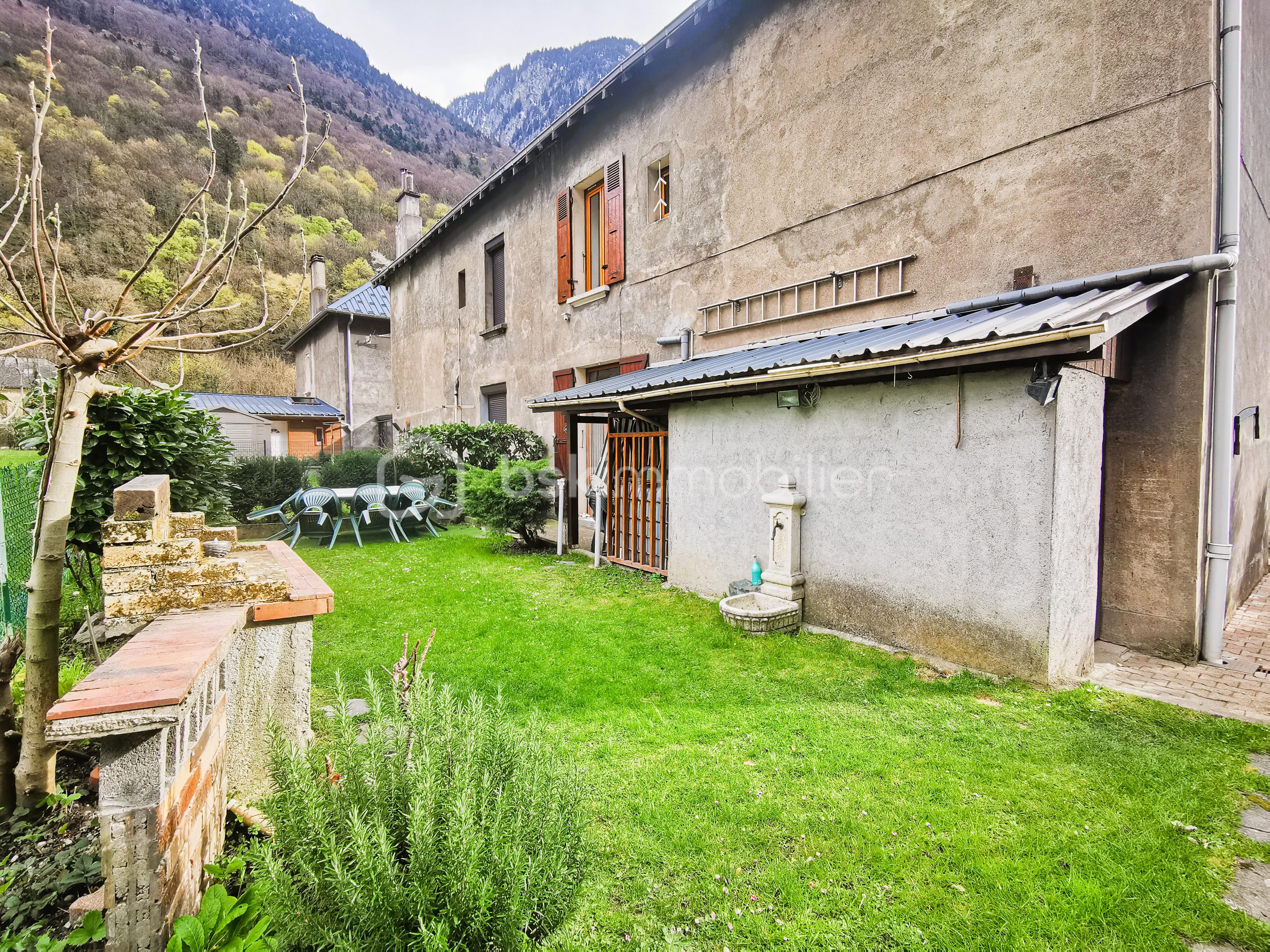 MAISON LIVET ET GAVET STEPHANIE DE ALMEIDA IMMOBILIER (53).jpg