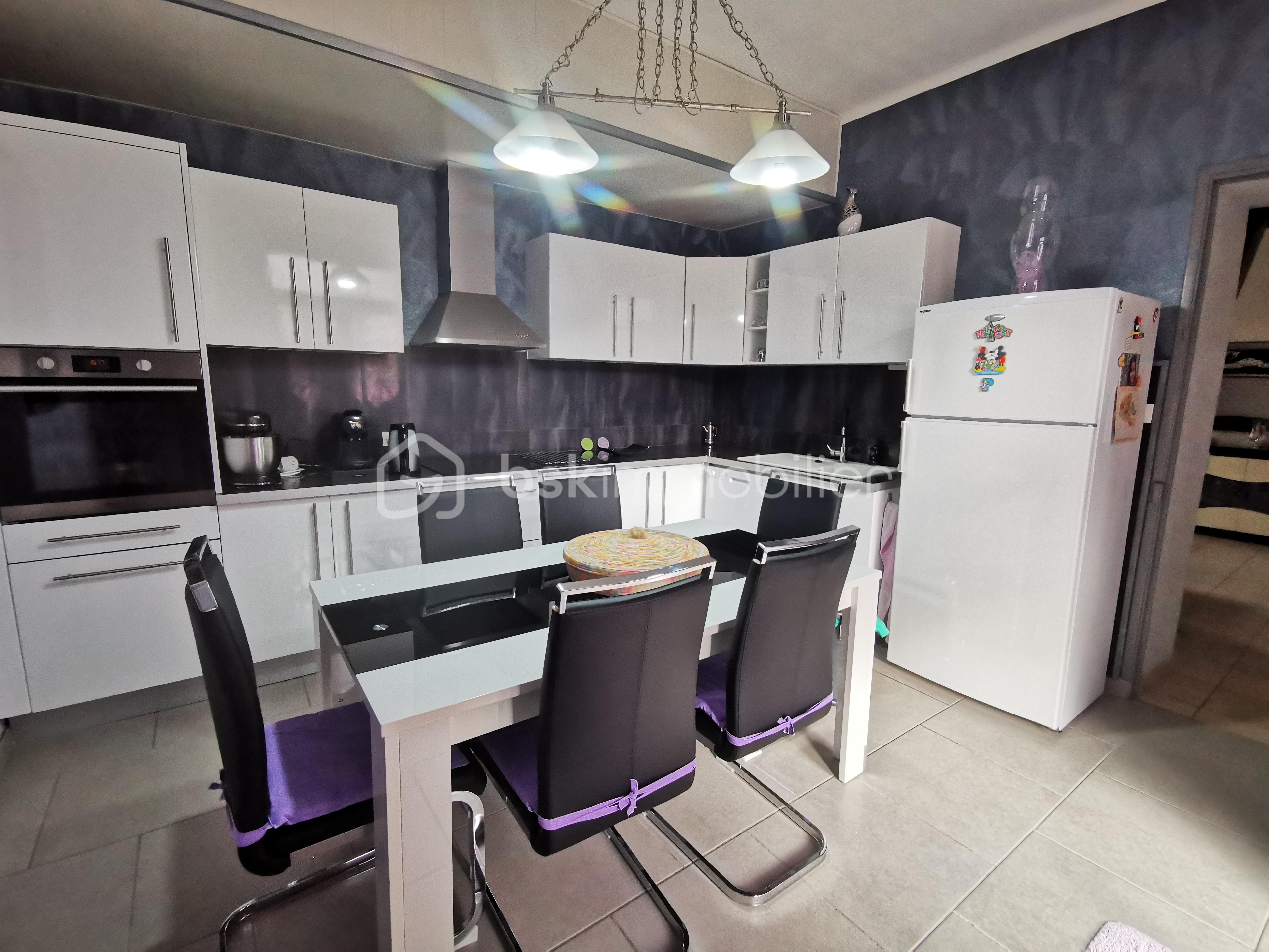 MAISON LIVET ET GAVET STEPHANIE DE ALMEIDA IMMOBILIER (5).jpg