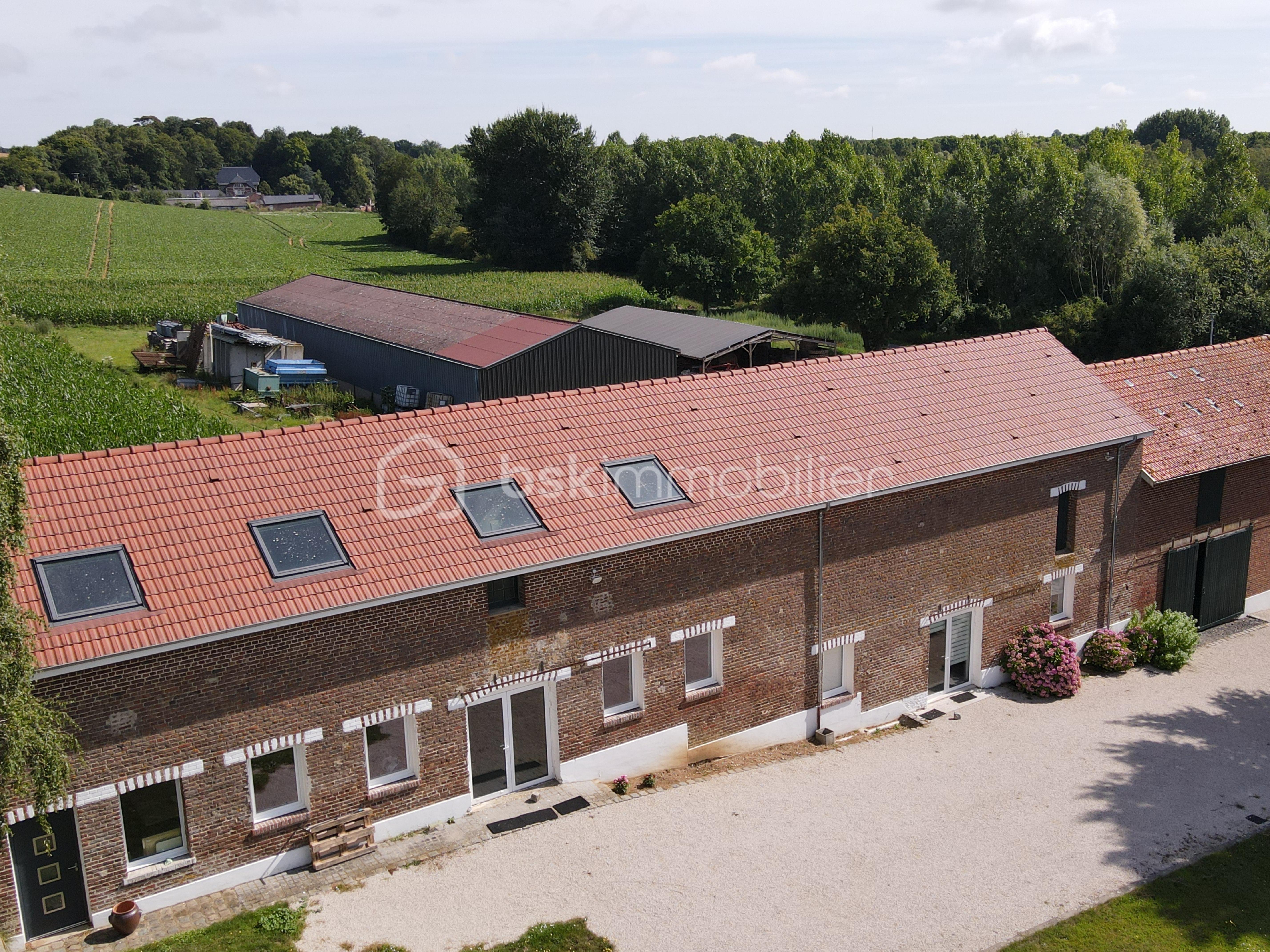 Maison longere de 835 m² Maison longere de 835 m²