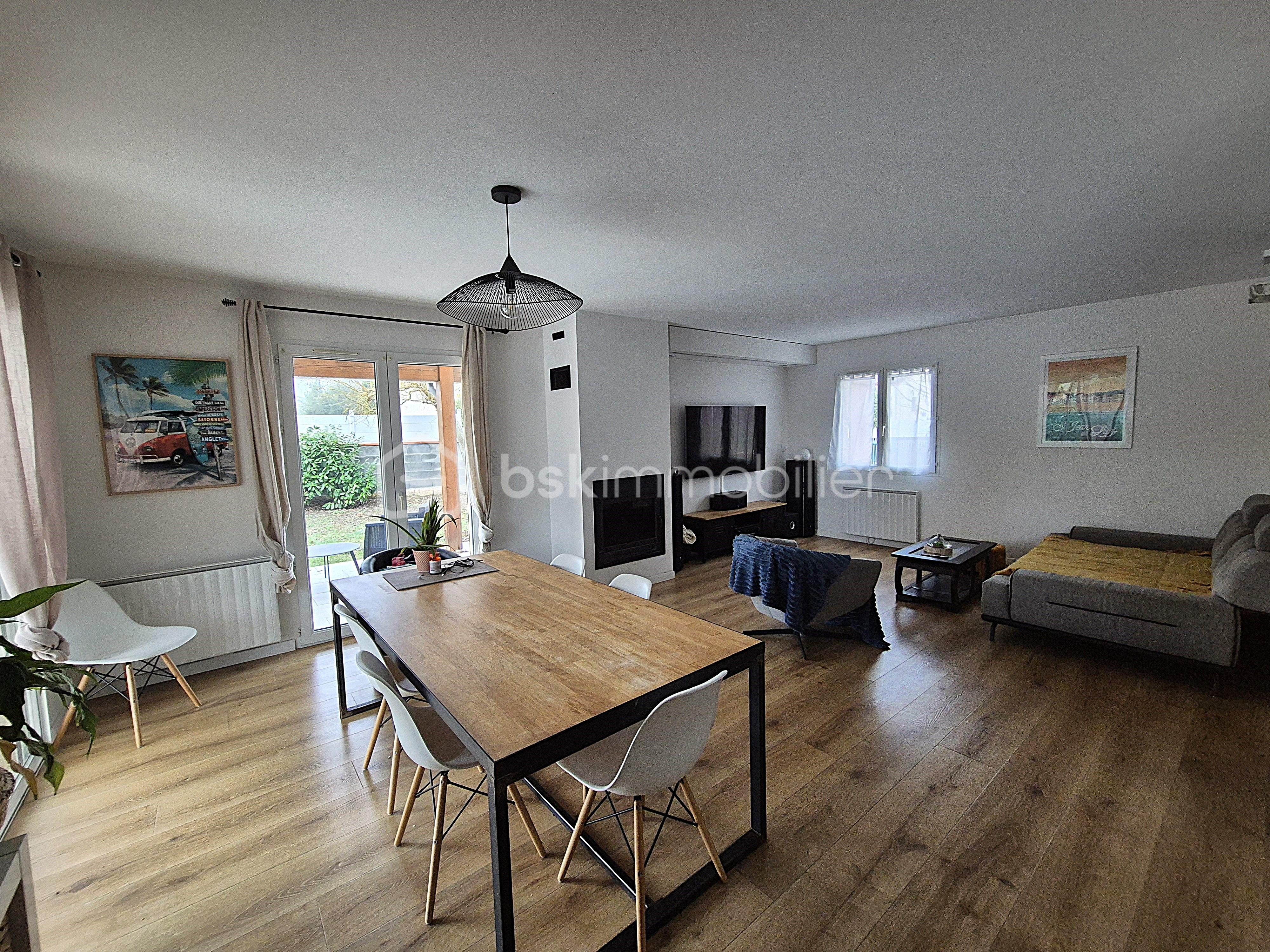 Maison de 134 m² - lemesle_bsk_immobilier_èlavaur_maison_134m²_type5_piecedevie1.jpg