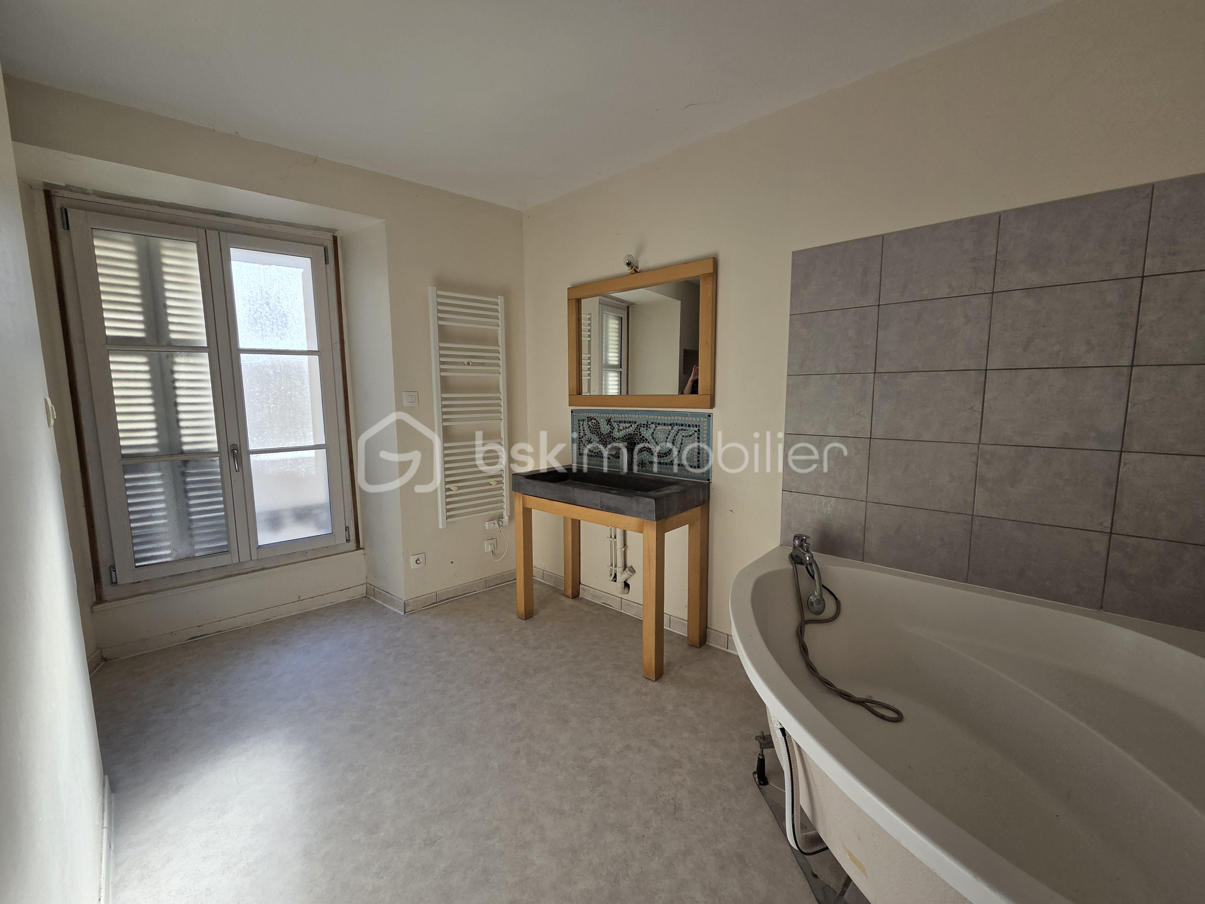 Maison de 145 m² - sdb.jpg