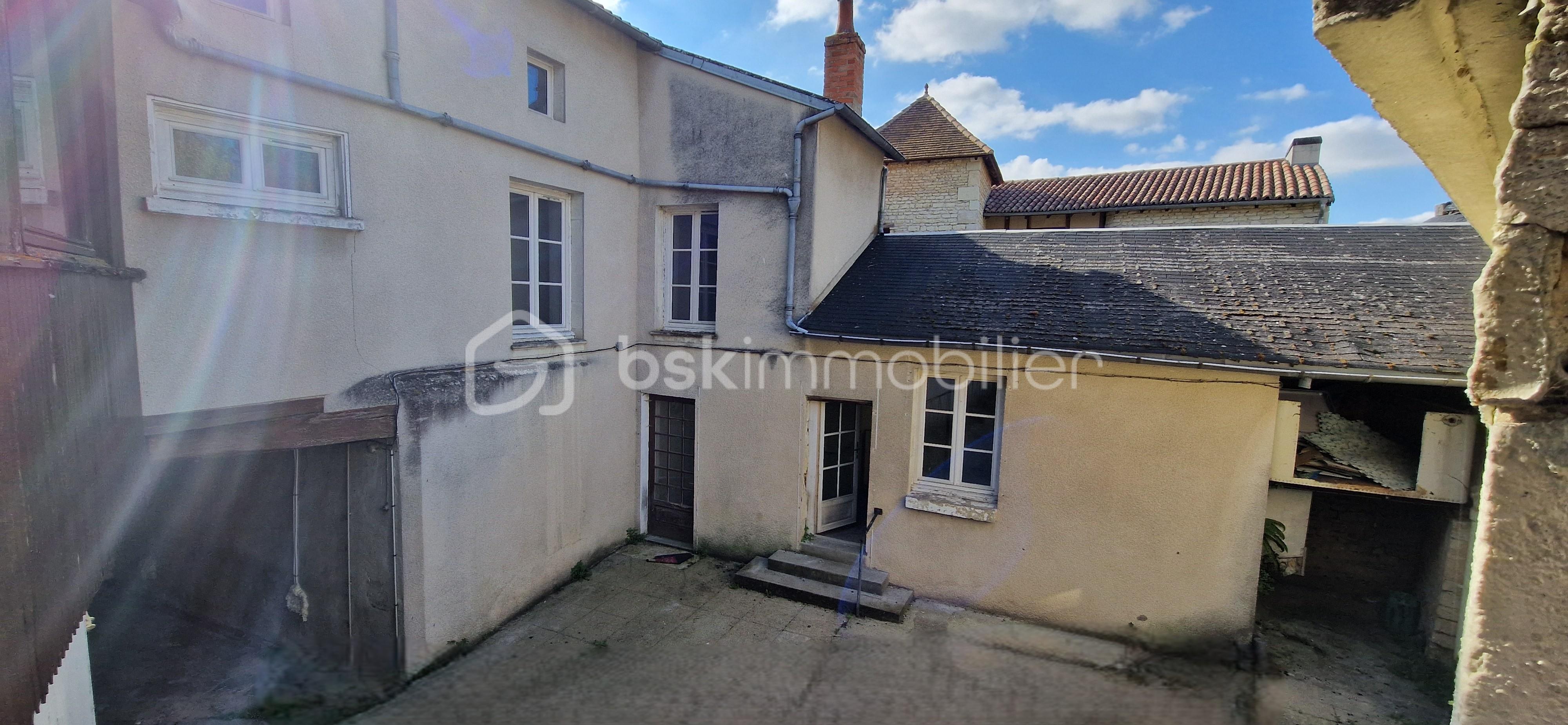 Maison de 145 m² - cour 5.jpg