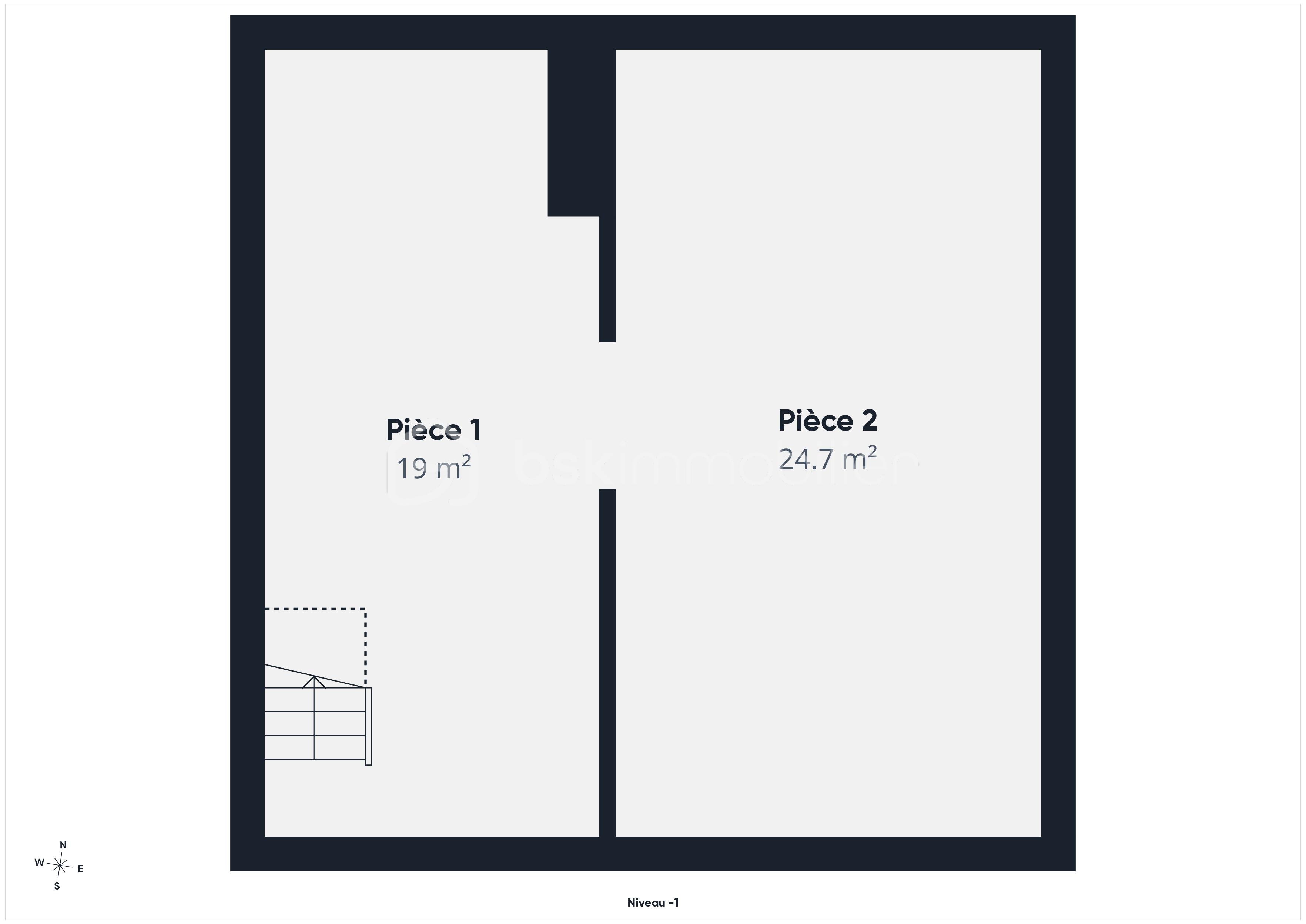 CAM02556G0-PR0414-BUILD01-FLOOR_NEG01.png