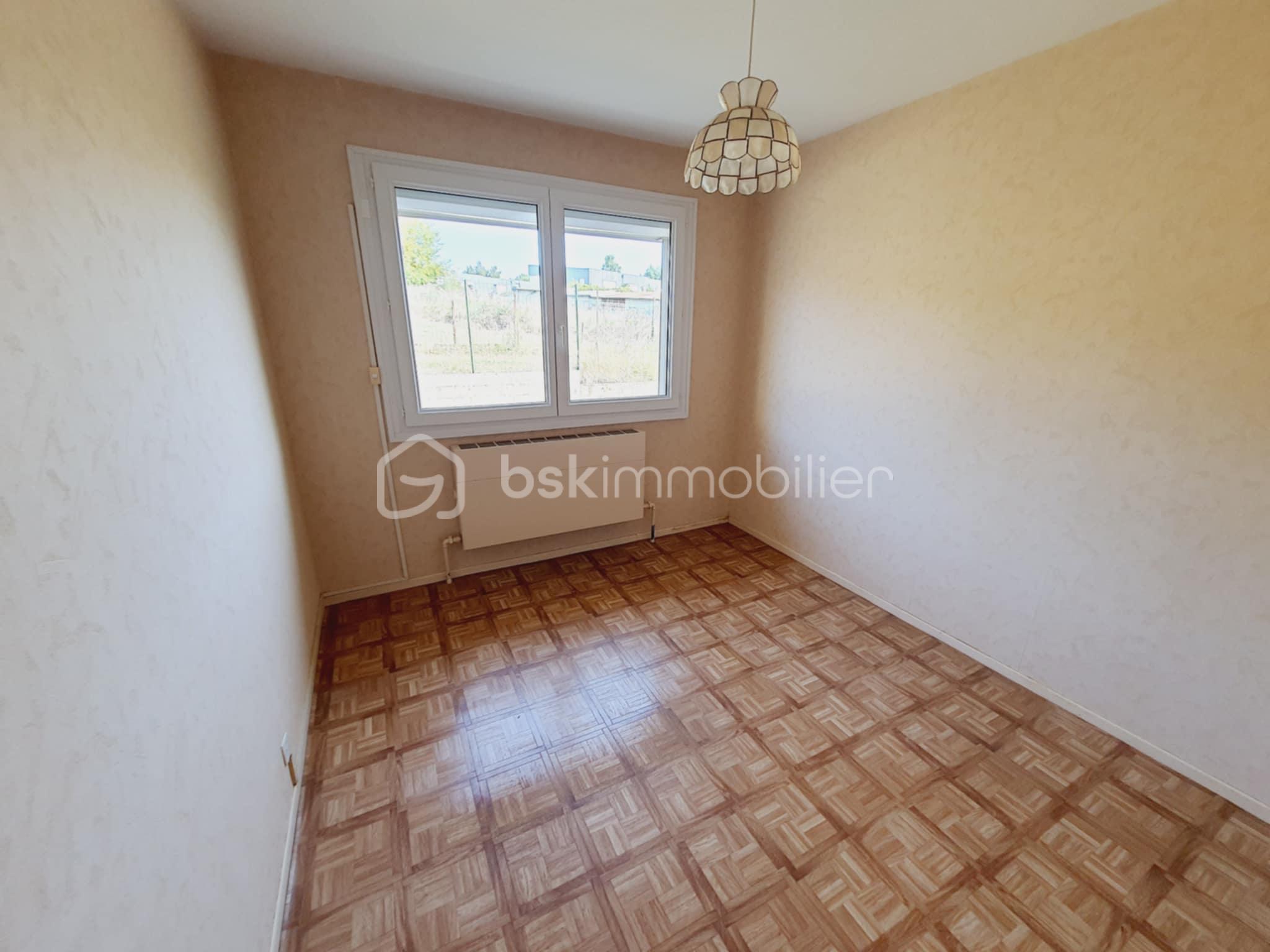 Pavillon de 91 m² - f5619ee5-3066-4d6d-b278-c6ee6472104d.jpg