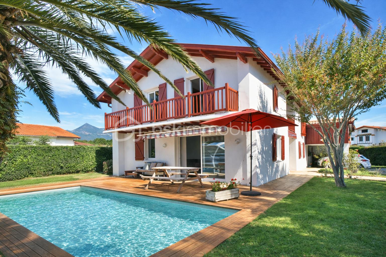 Maison 6 pièces 200 m² · à Bidart · 200 m² · 1 910 000 €