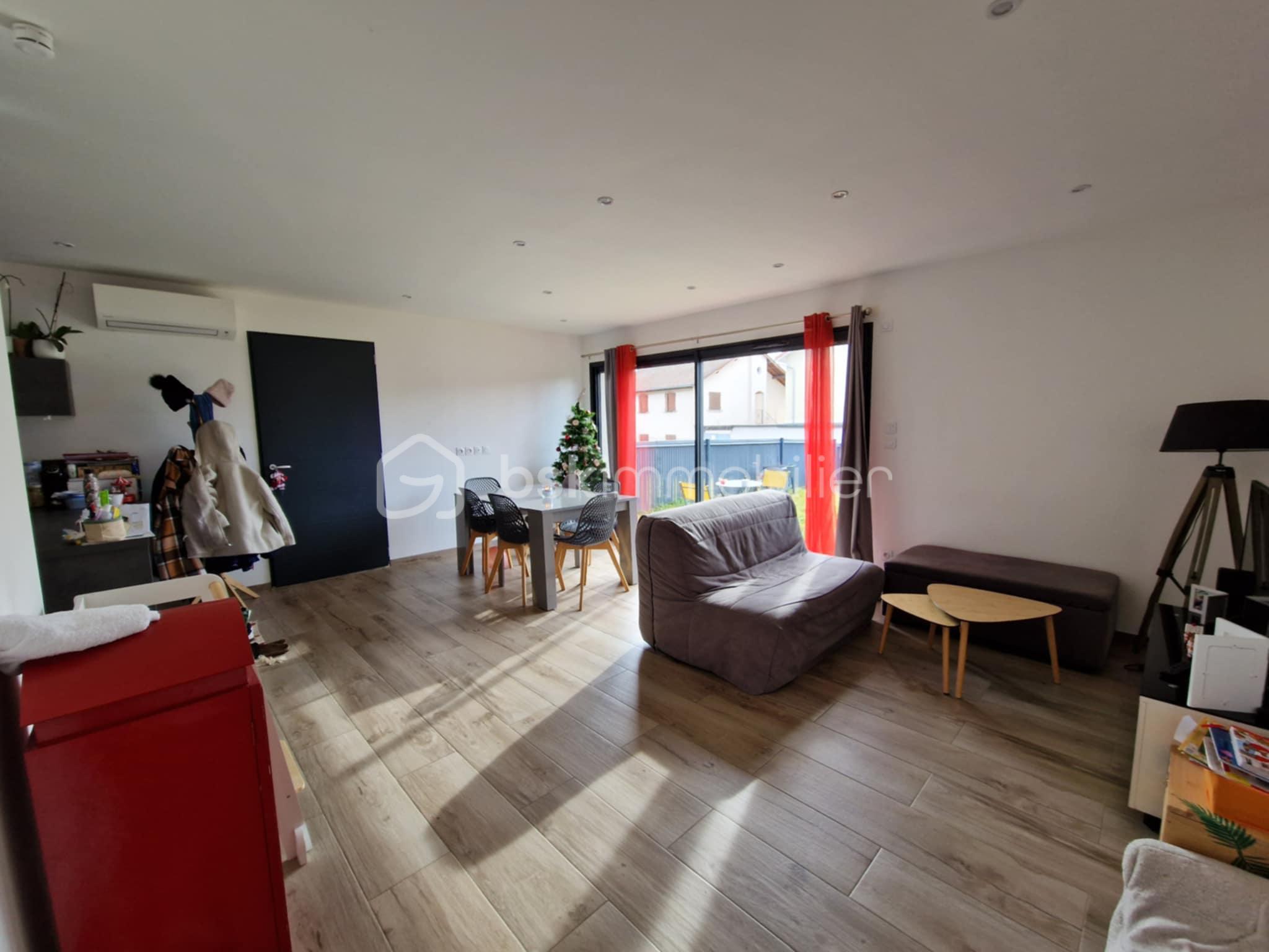 Maison de 93,70 m² - 9443e137-5b8f-4c46-b063-64fcf3569ad3.jpg