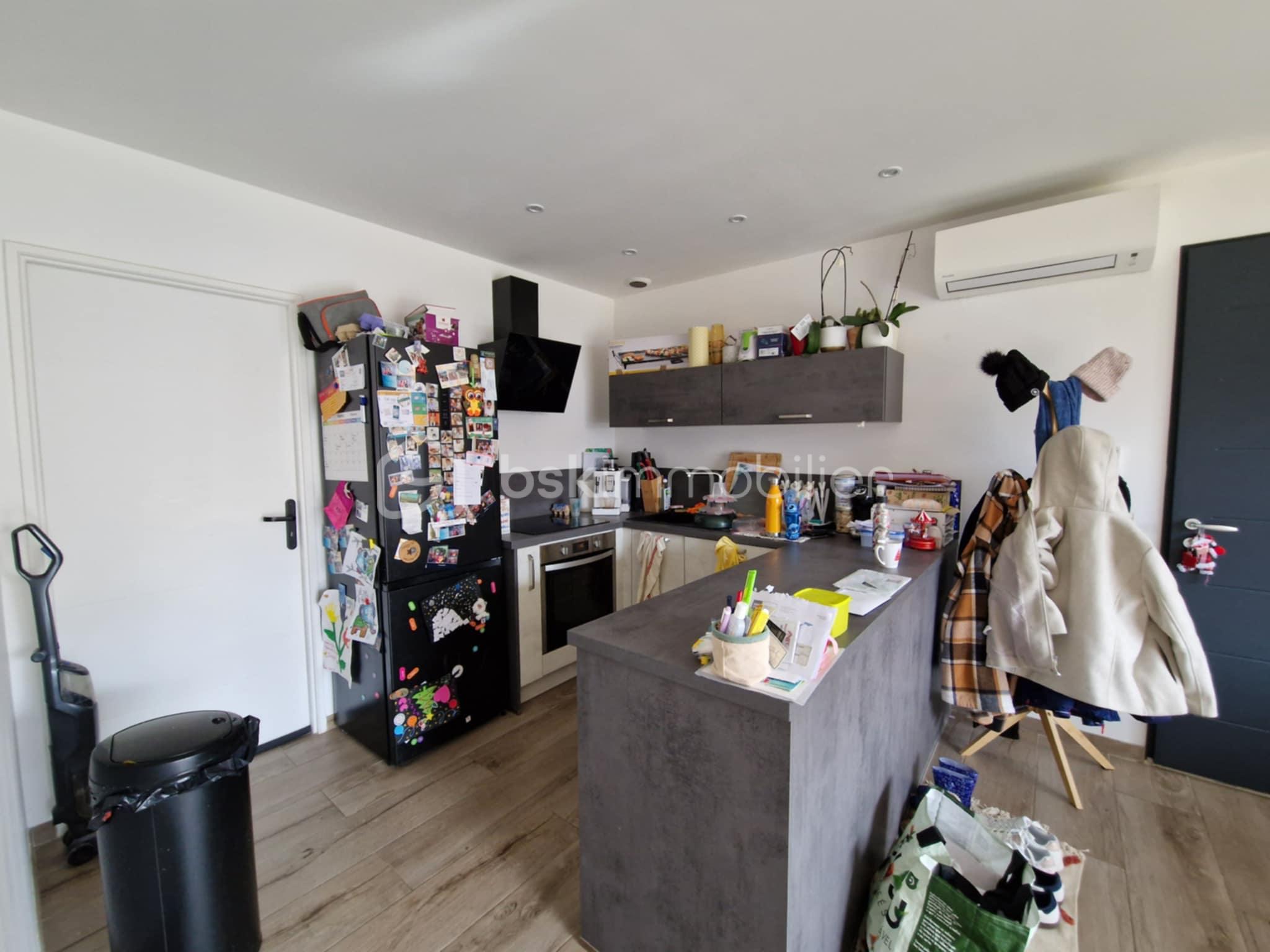 Maison de 93,70 m² - c3ddd5e5-6644-4afb-94d2-eeb9a369b0da.jpg