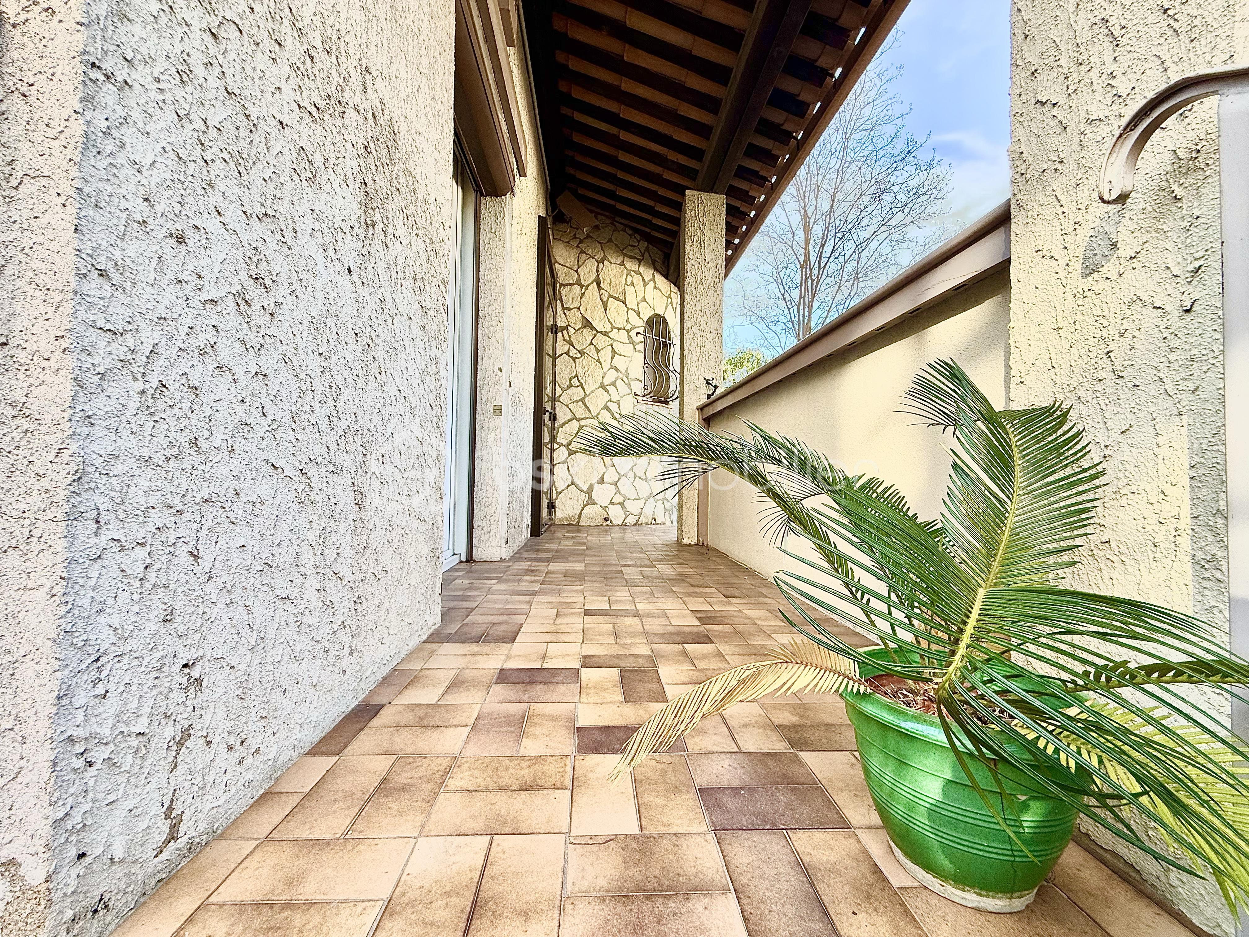 Maison traditionnelle de 144 m² - tempImageyKmR0J.png