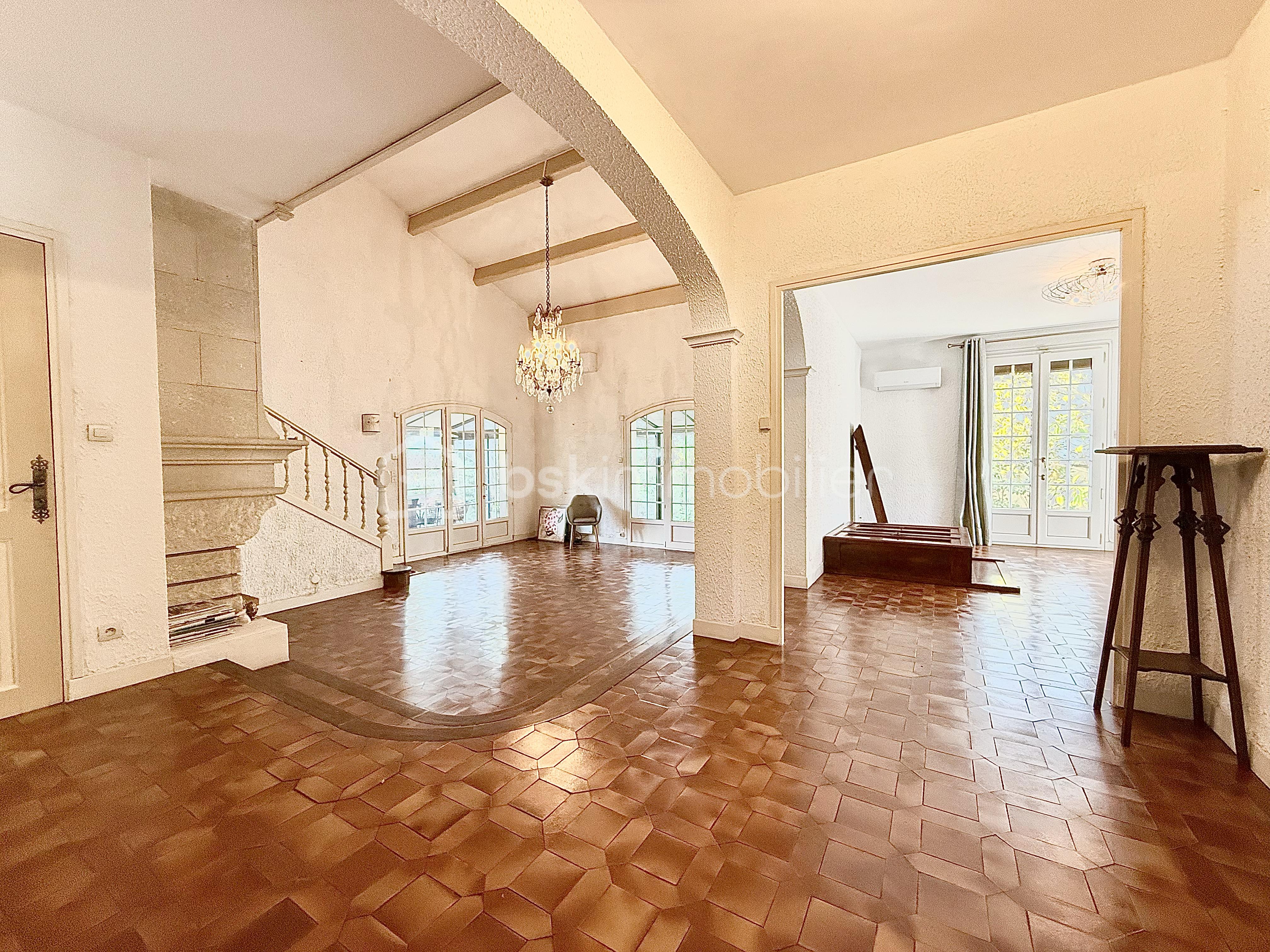 Maison traditionnelle de 144 m² - tempImage3wnXmF.png