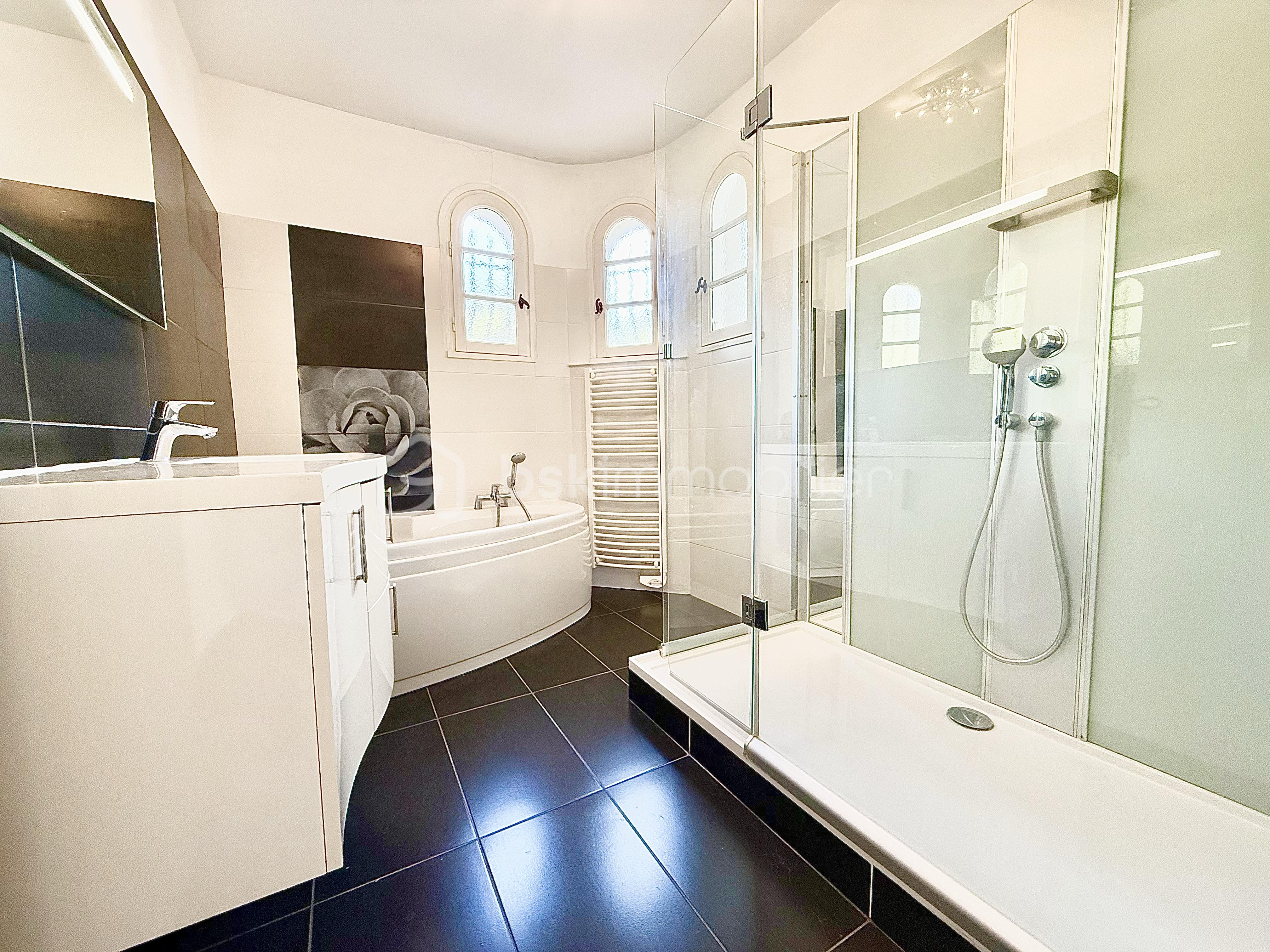 Maison traditionnelle de 144 m² - tempImageN6kfi1.png