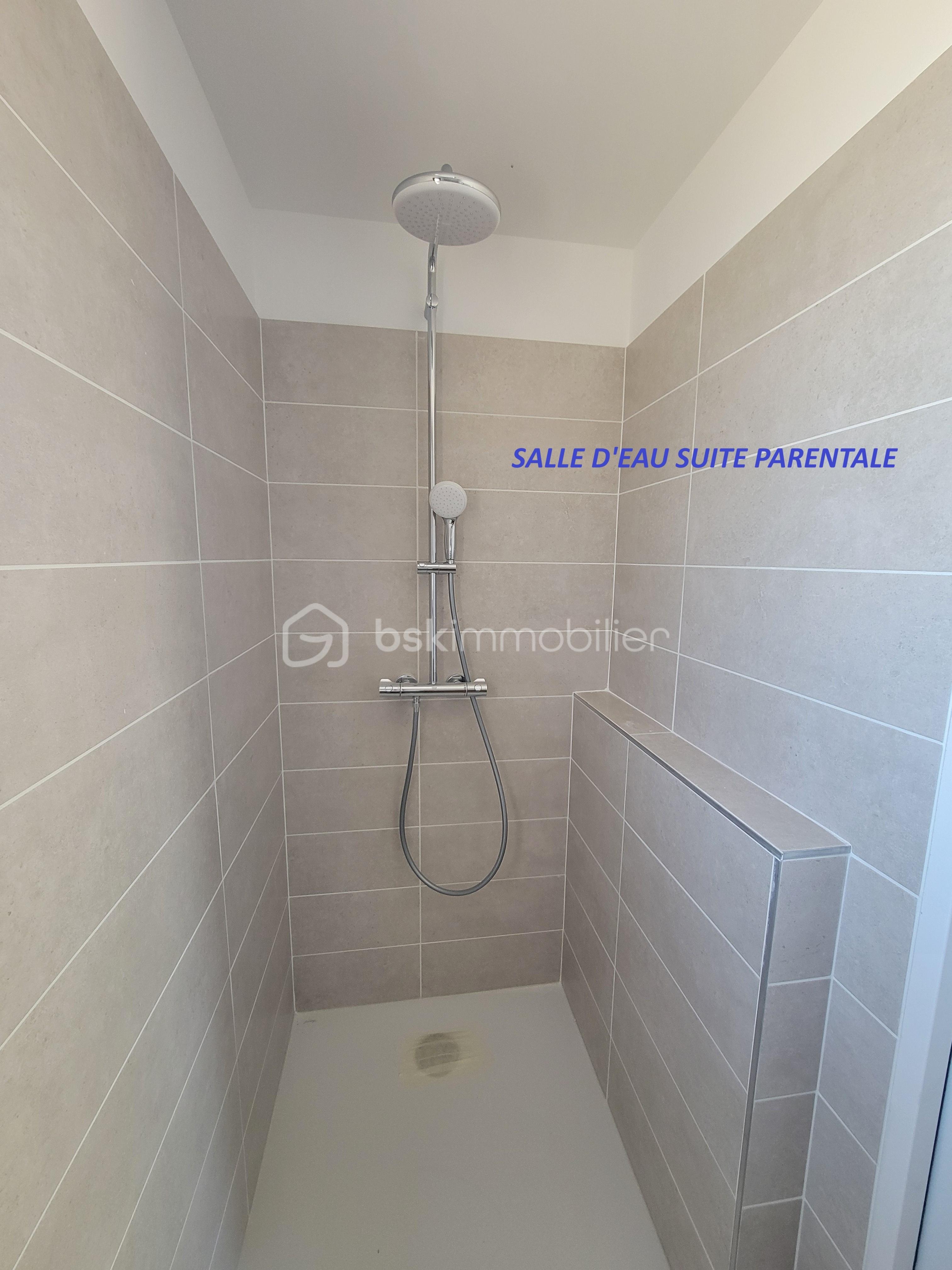 Maison de 98,50 m² - salle d'eau suite parentale.jpg
