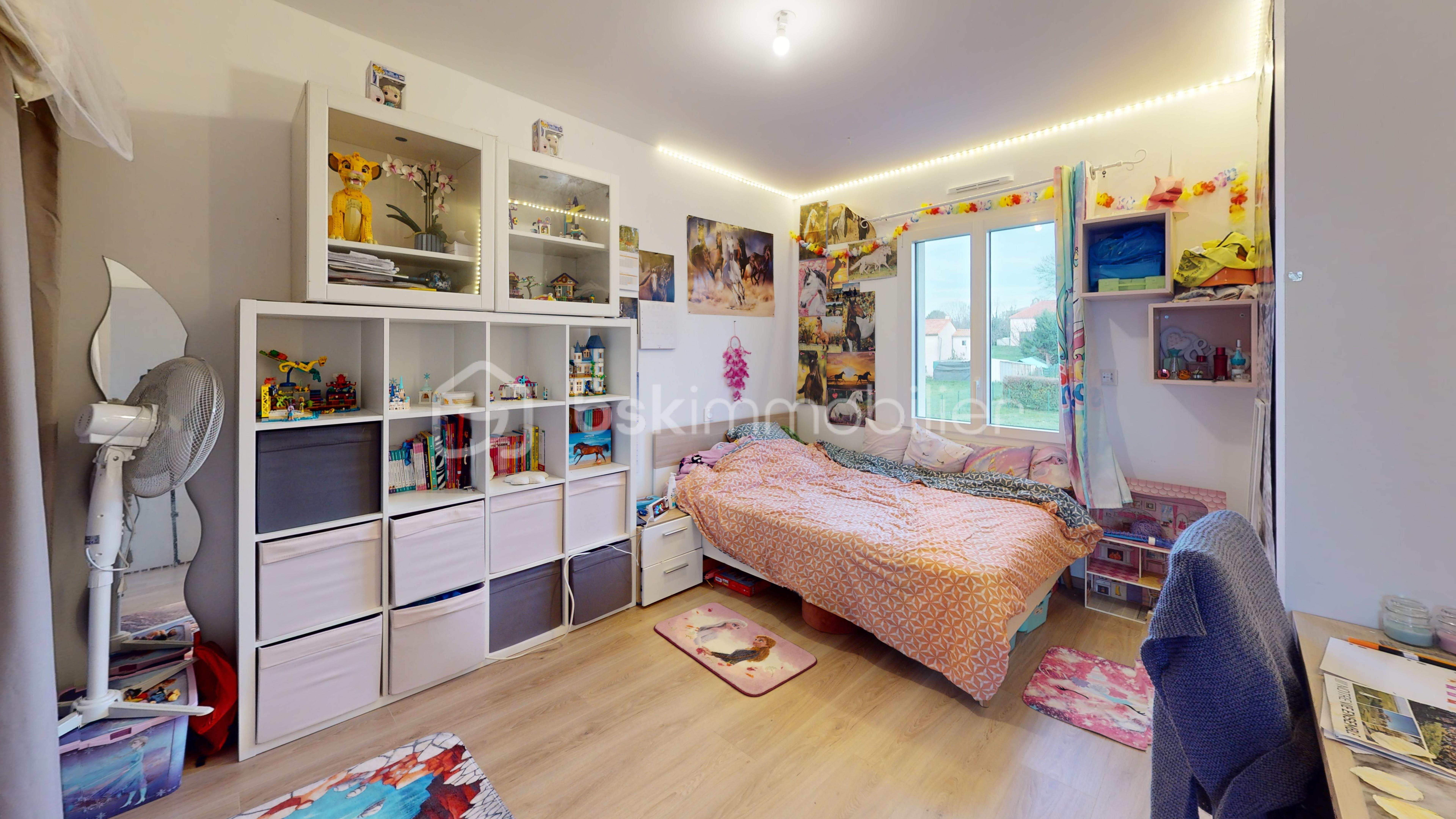 saint-martial-de-vitaterne-Bedroom 2.jpg