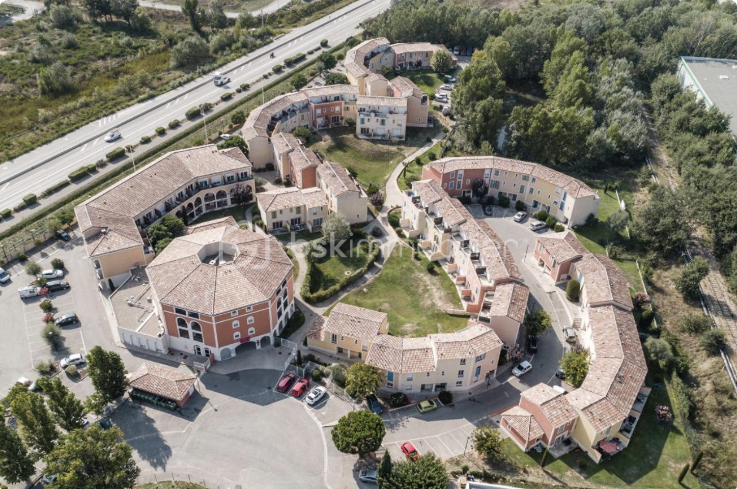 Chambre de service de 42,92 m²