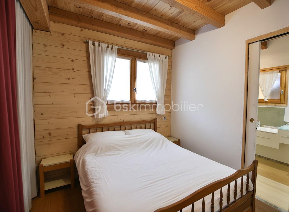 chambre rdc superieur.jpg